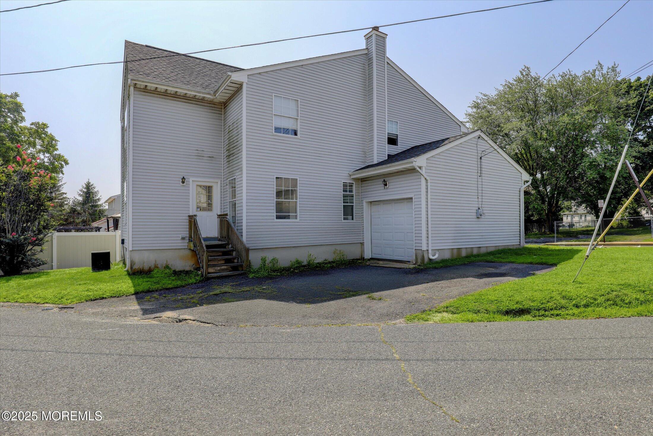 477 Westbourne Avenue