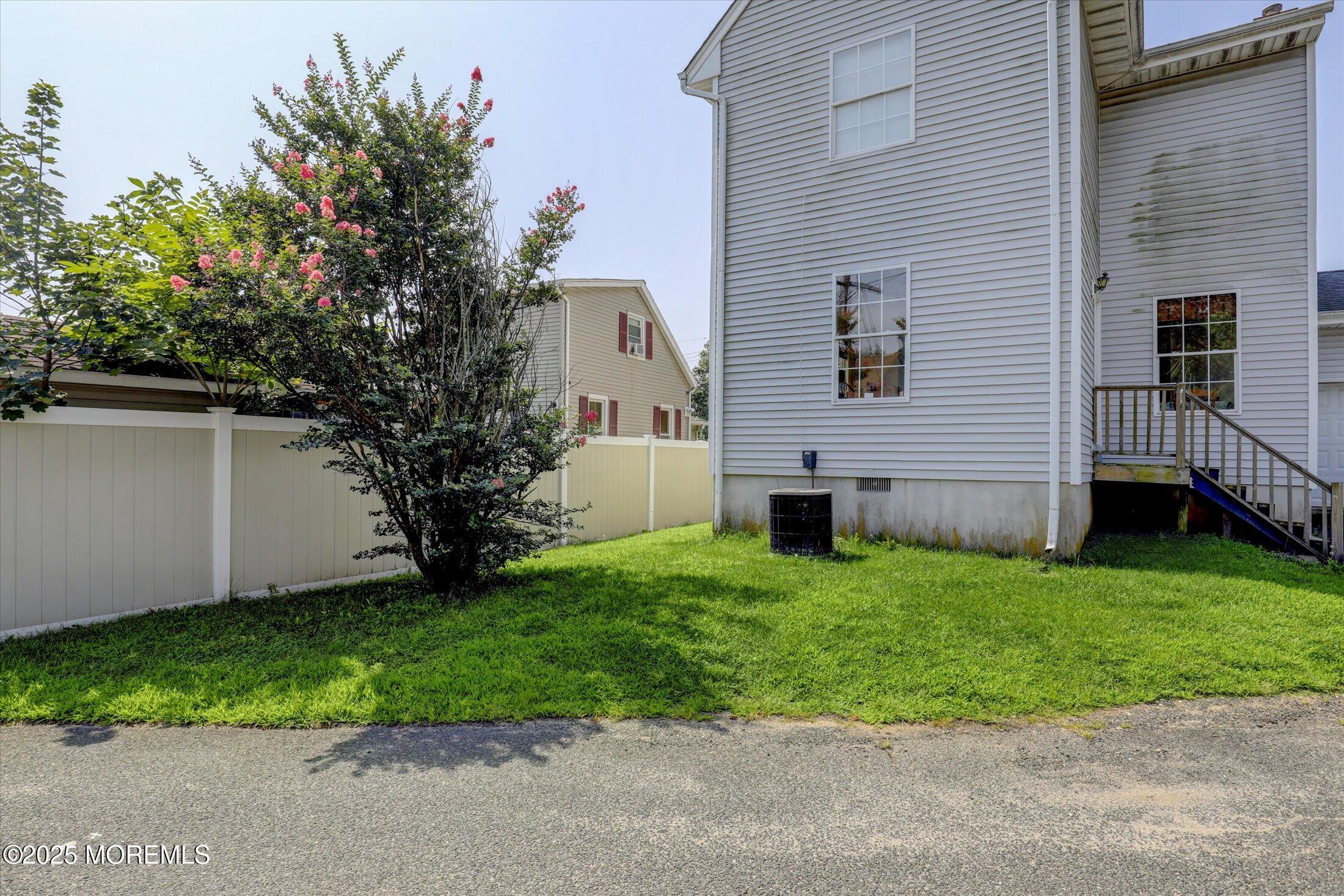 477 Westbourne Avenue