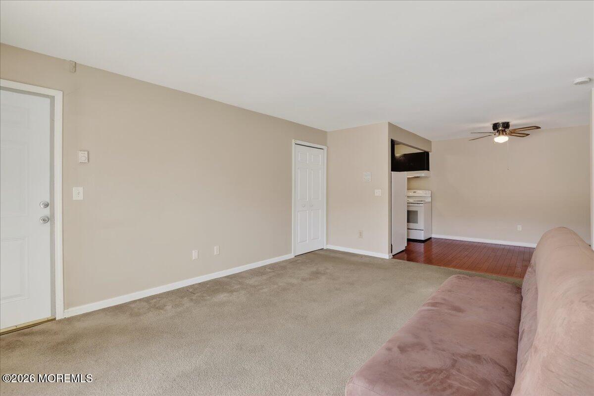 330 Shore Drive E2