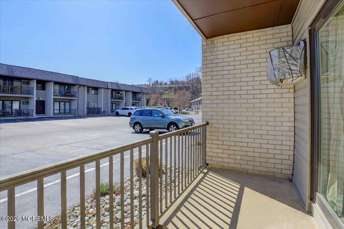 330 Shore Drive E2
