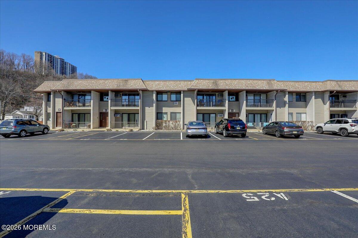 330 Shore Drive E2