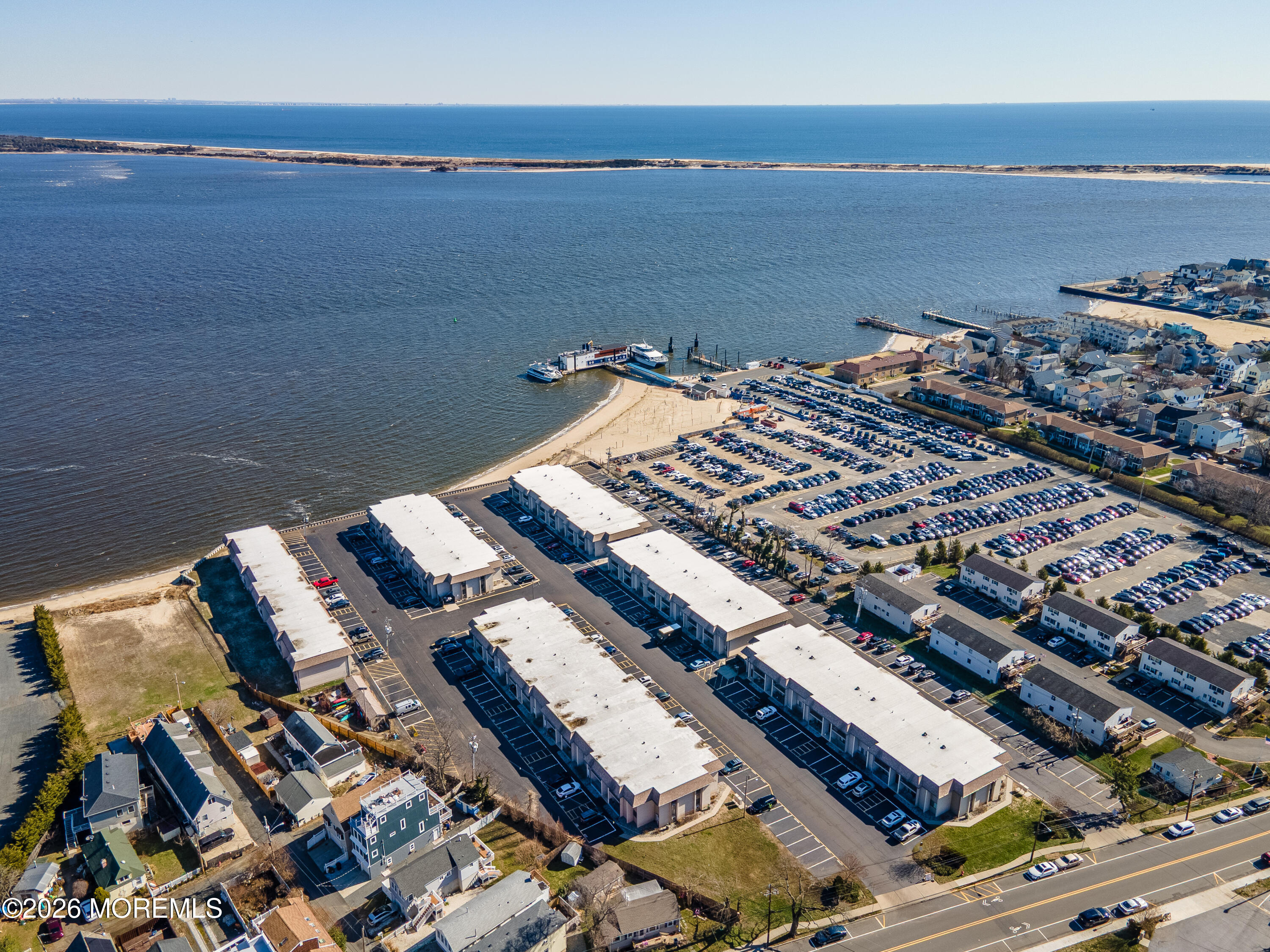 330 Shore Drive E2