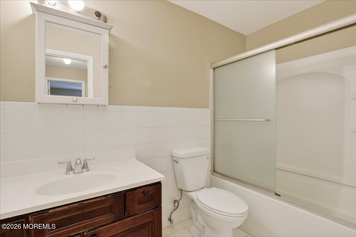 330 Shore Drive E2