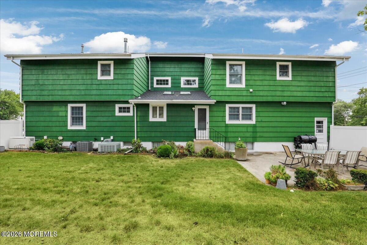 801 Stamford Drive