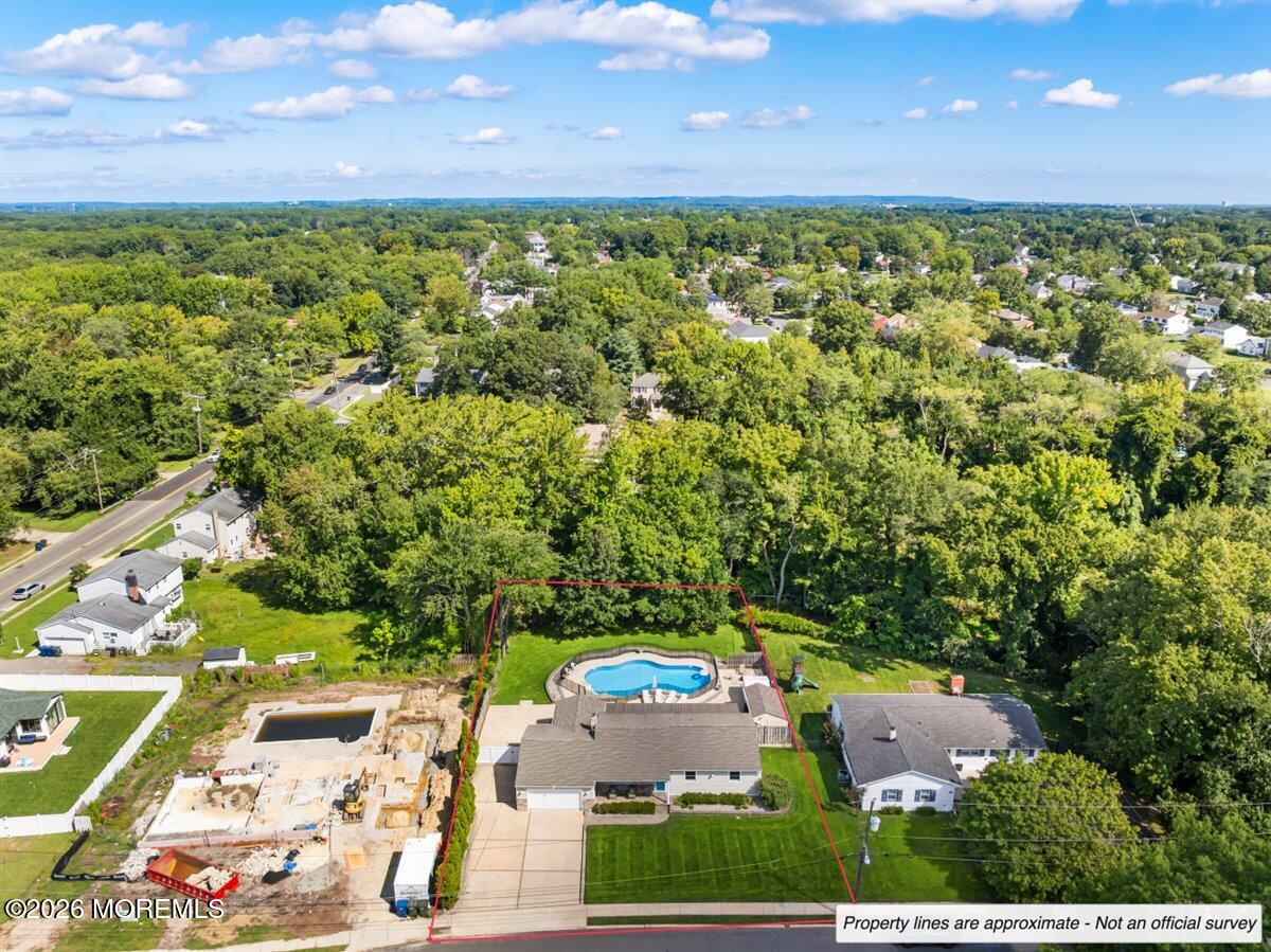 443 W Lake Avenue