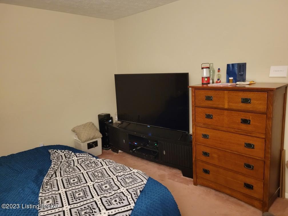 7537 Merlyn Cir