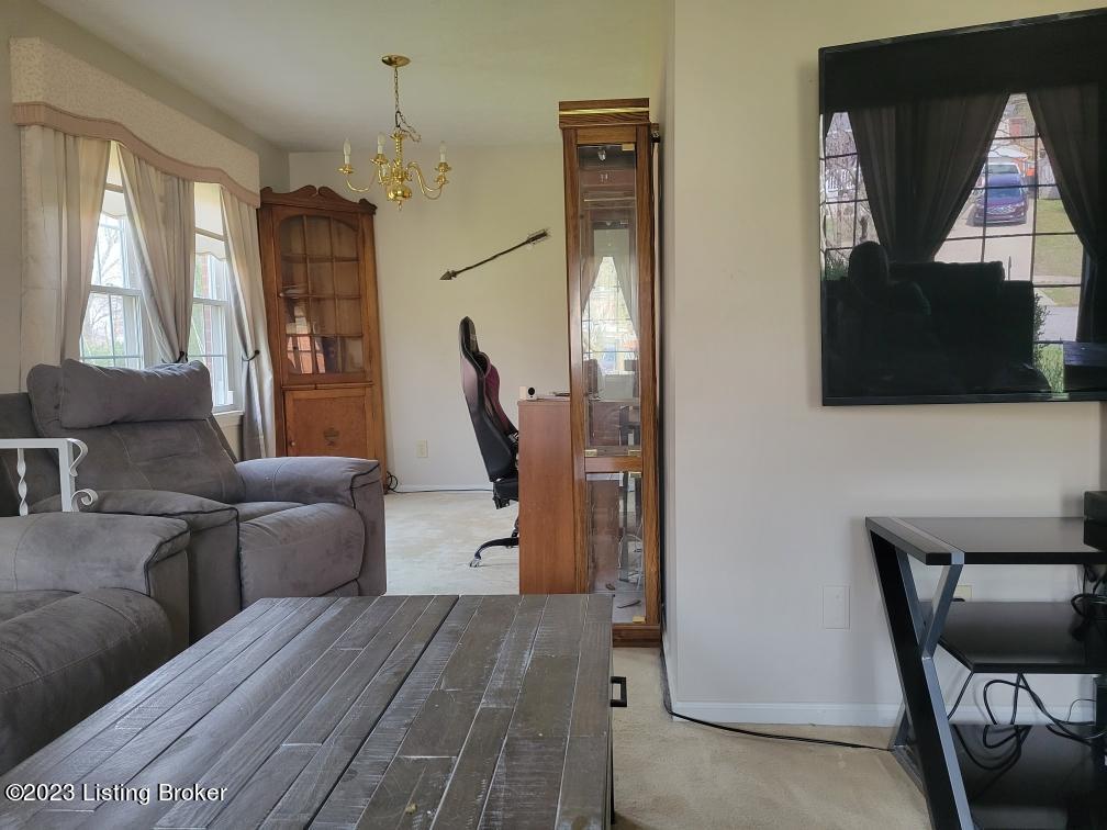 7537 Merlyn Cir
