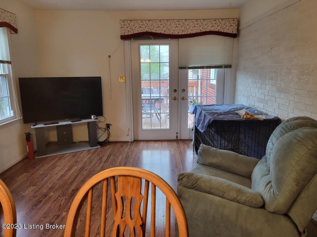 7537 Merlyn Cir