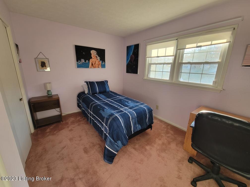 7537 Merlyn Cir