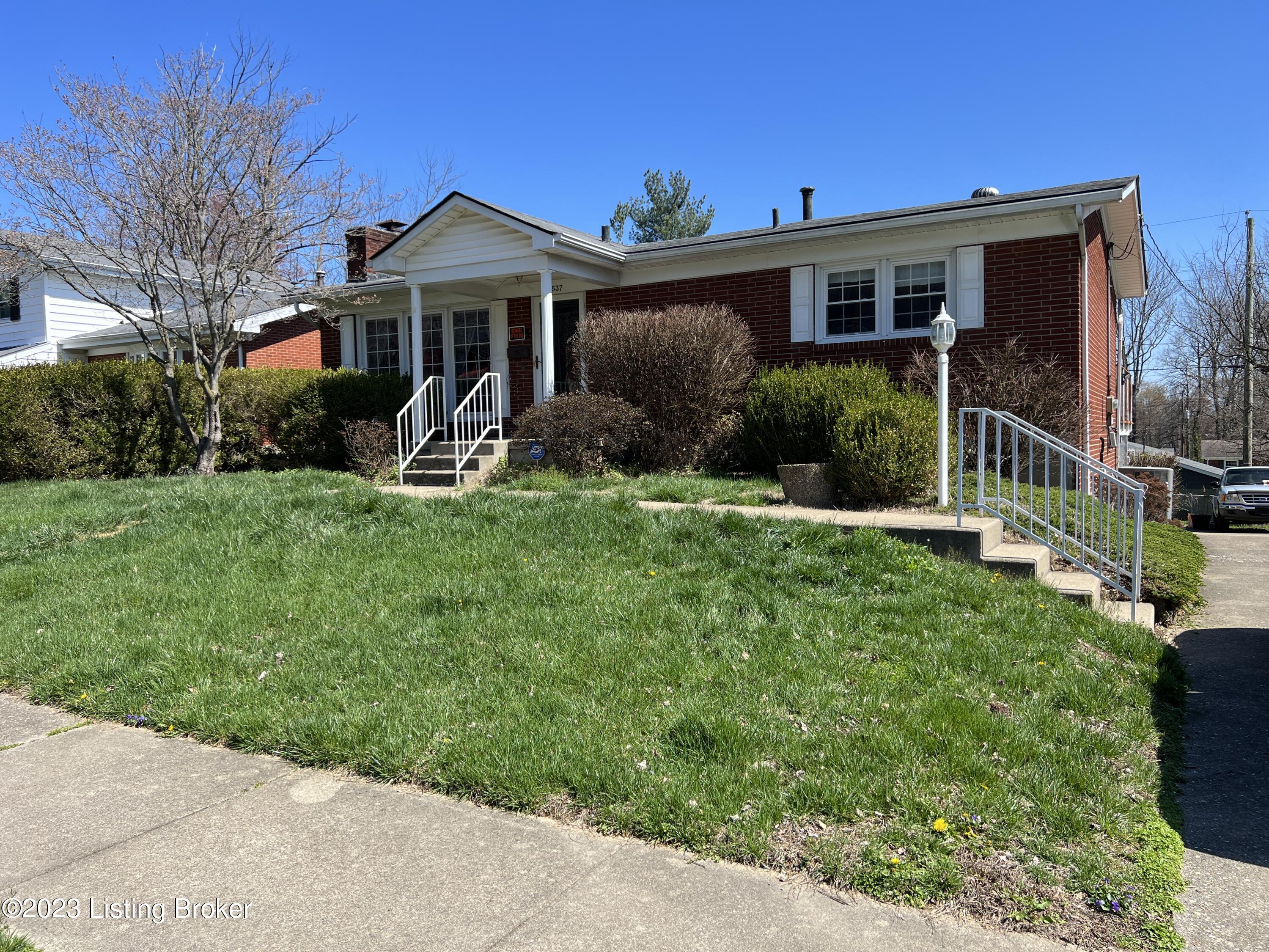 7537 Merlyn Cir