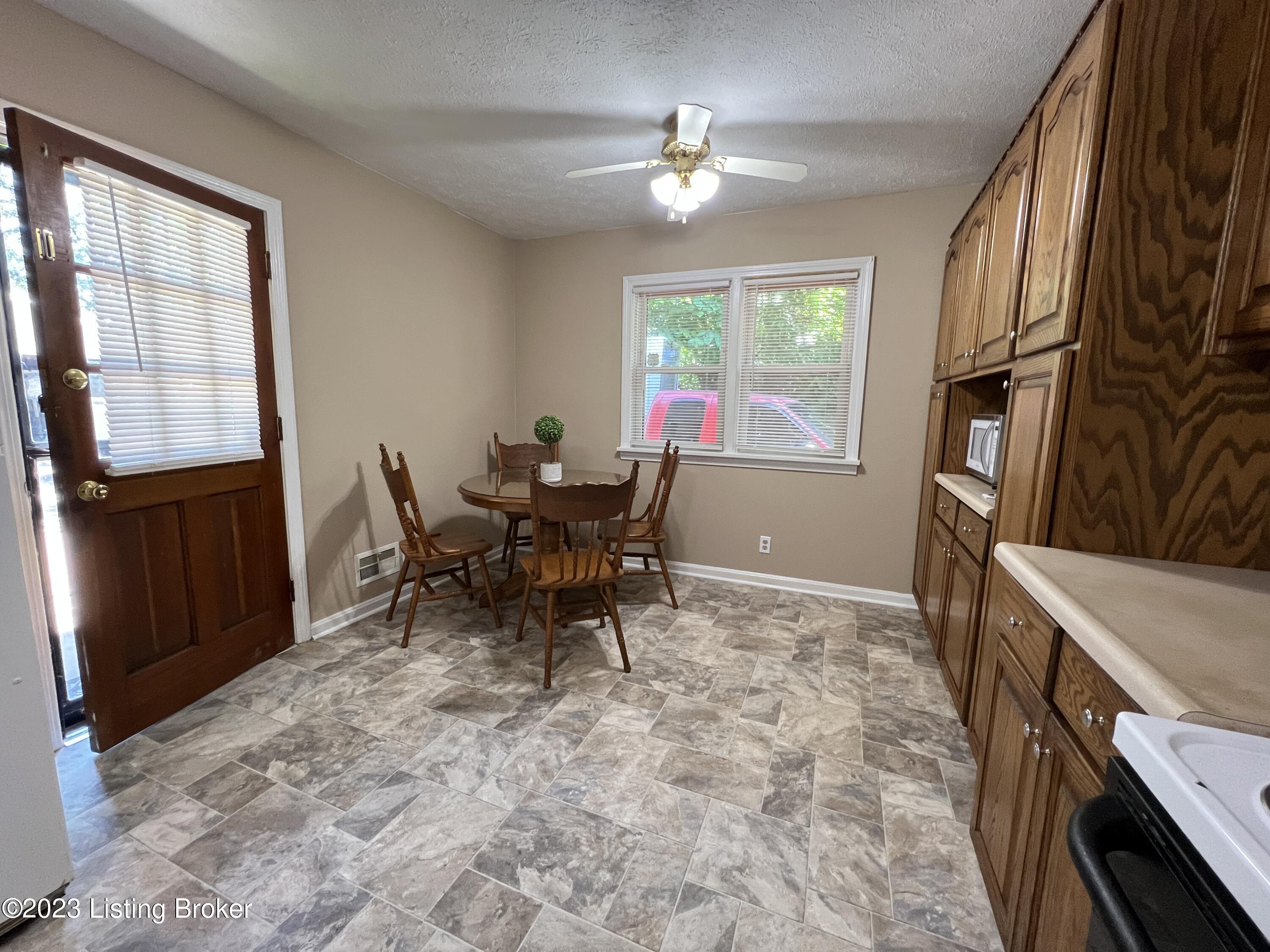 1403 Garvey Dr