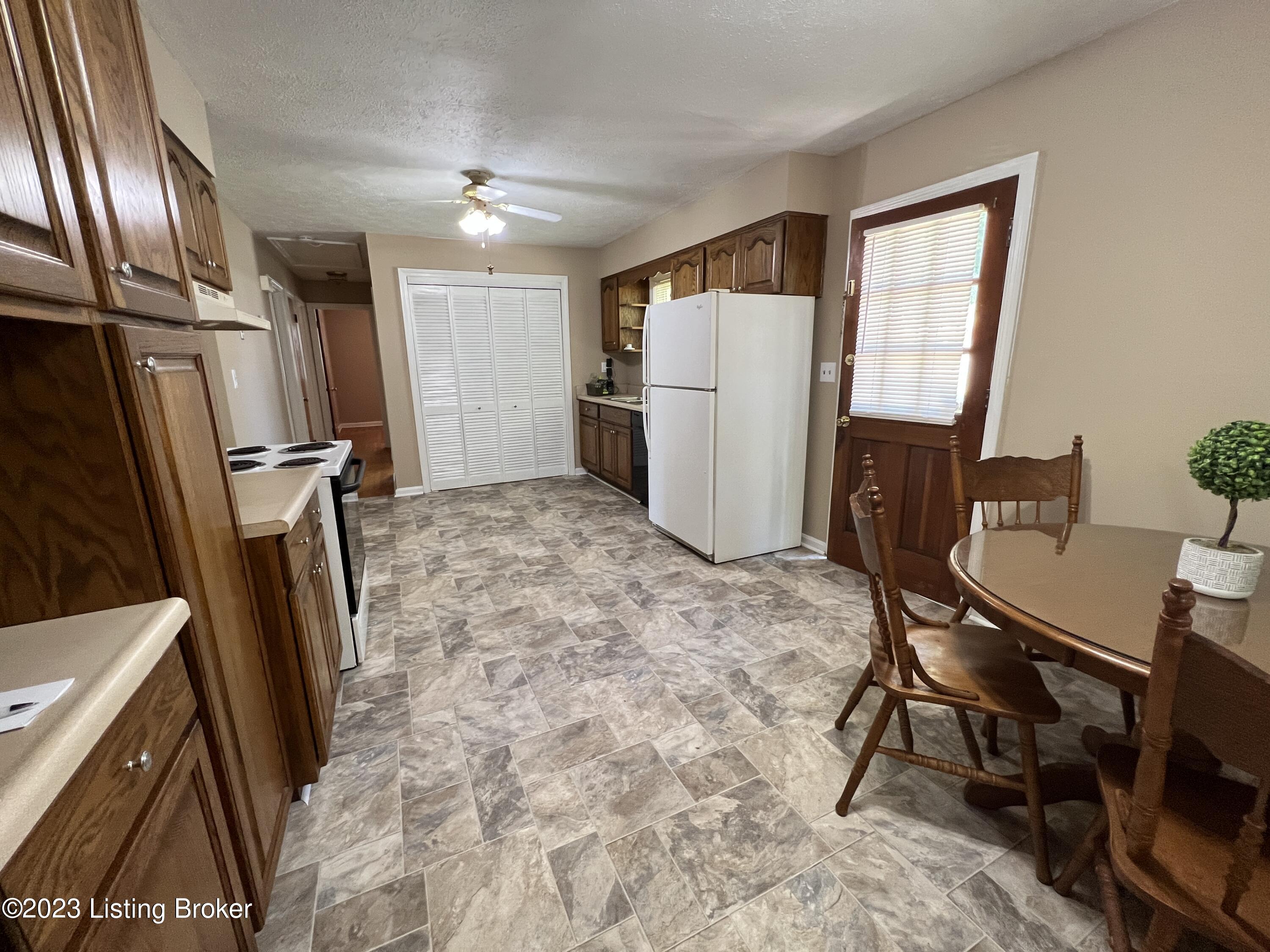 1403 Garvey Dr