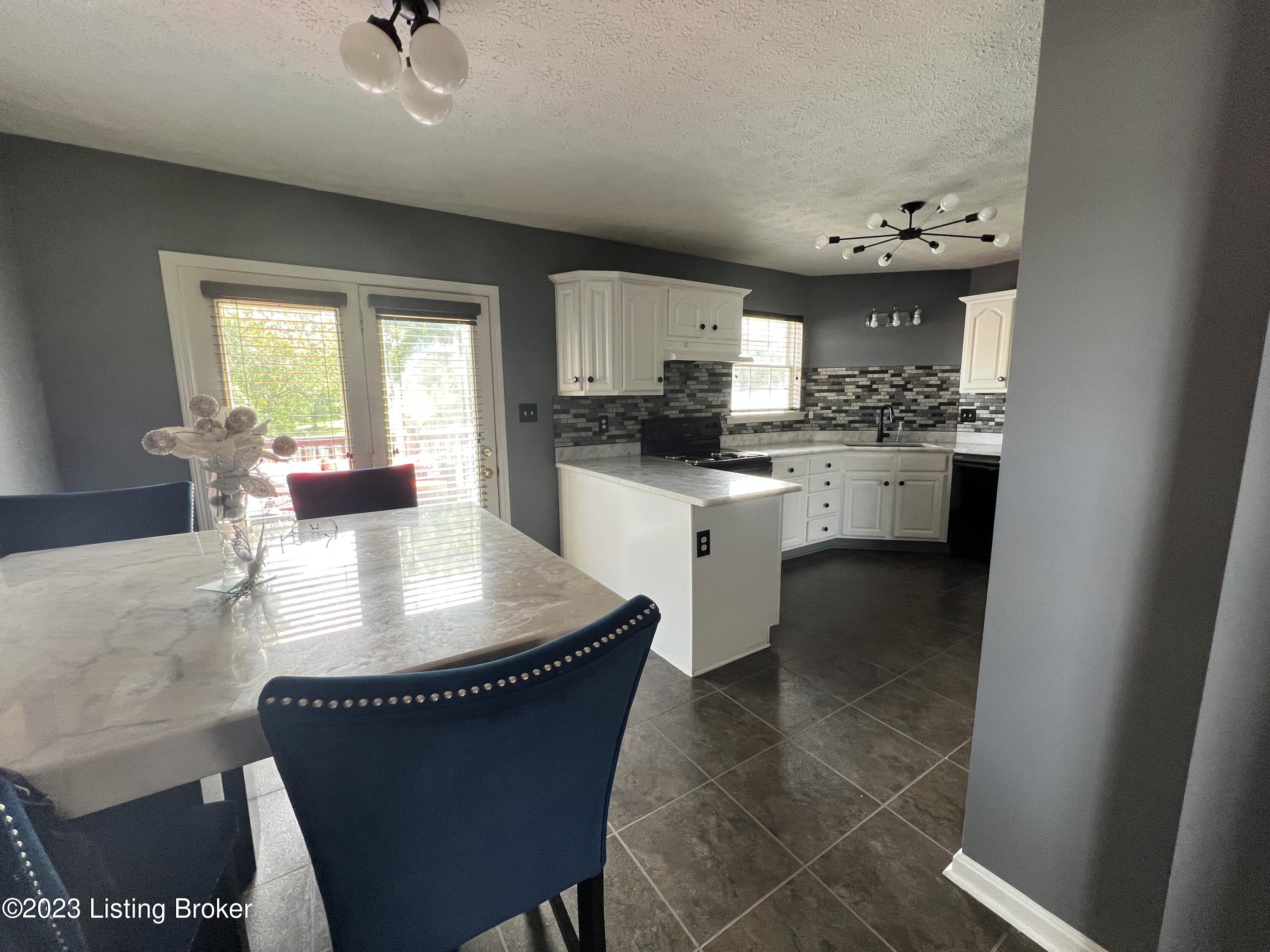 10105 Glen Rose Ct