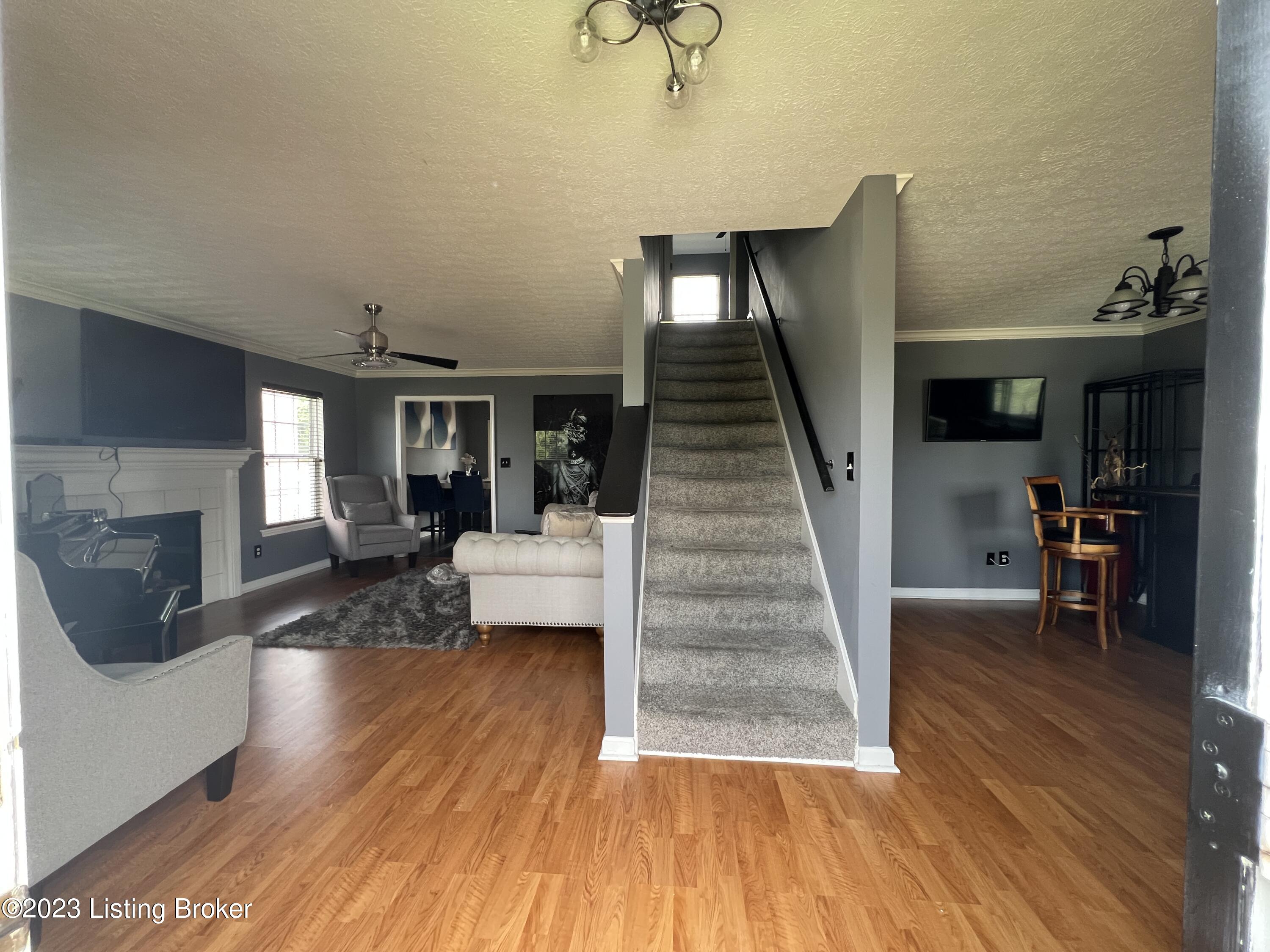 10105 Glen Rose Ct
