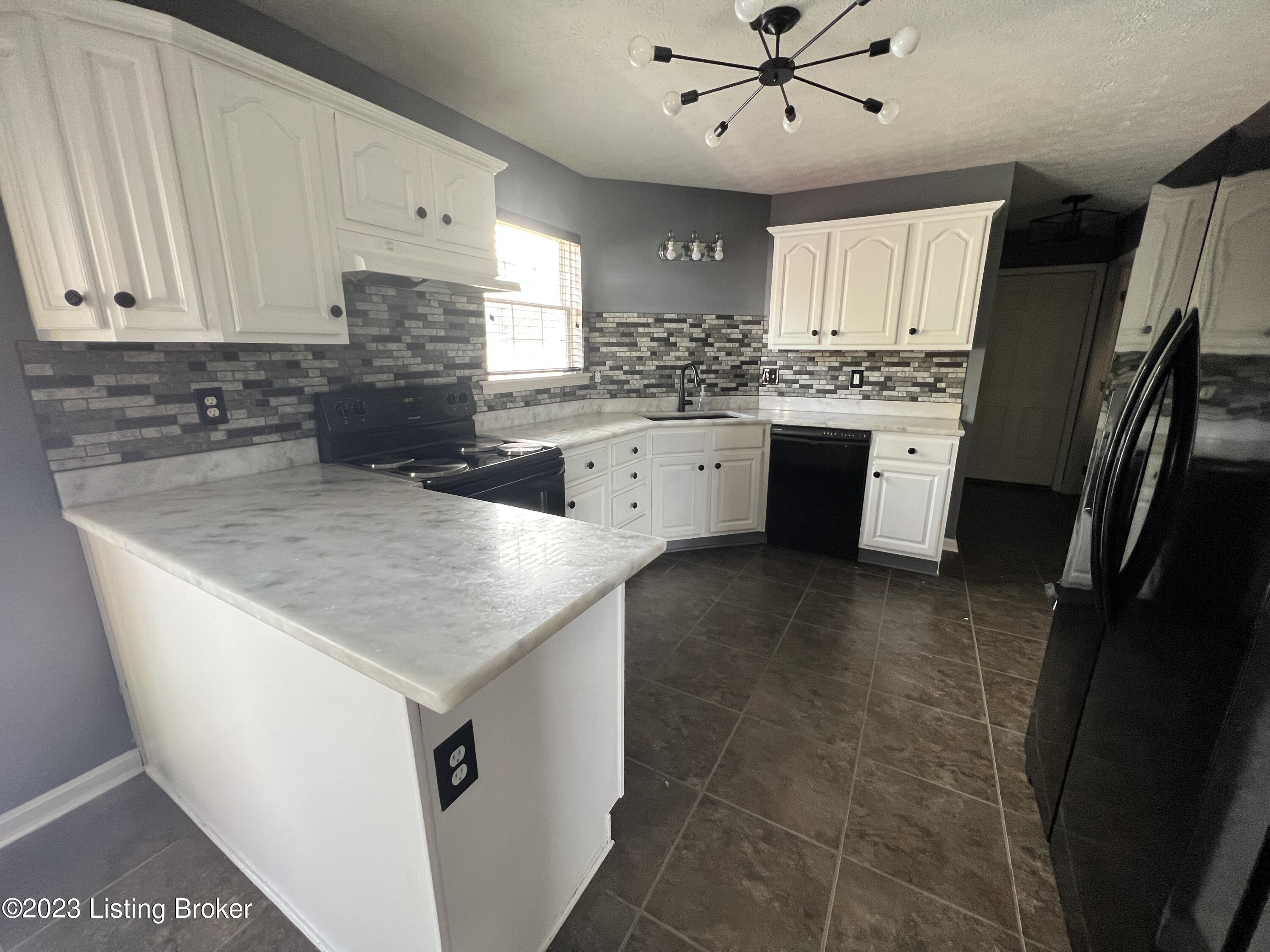 10105 Glen Rose Ct