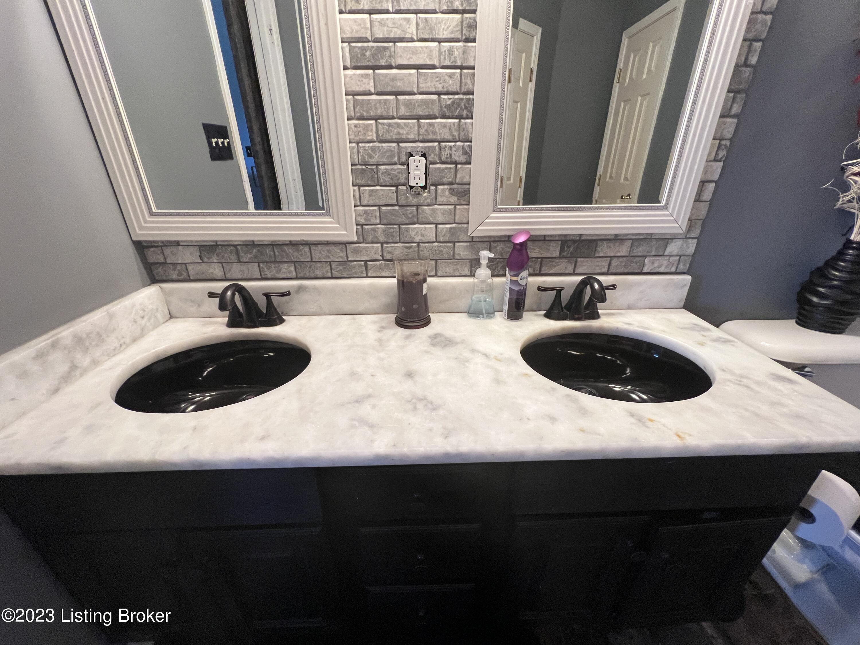 10105 Glen Rose Ct