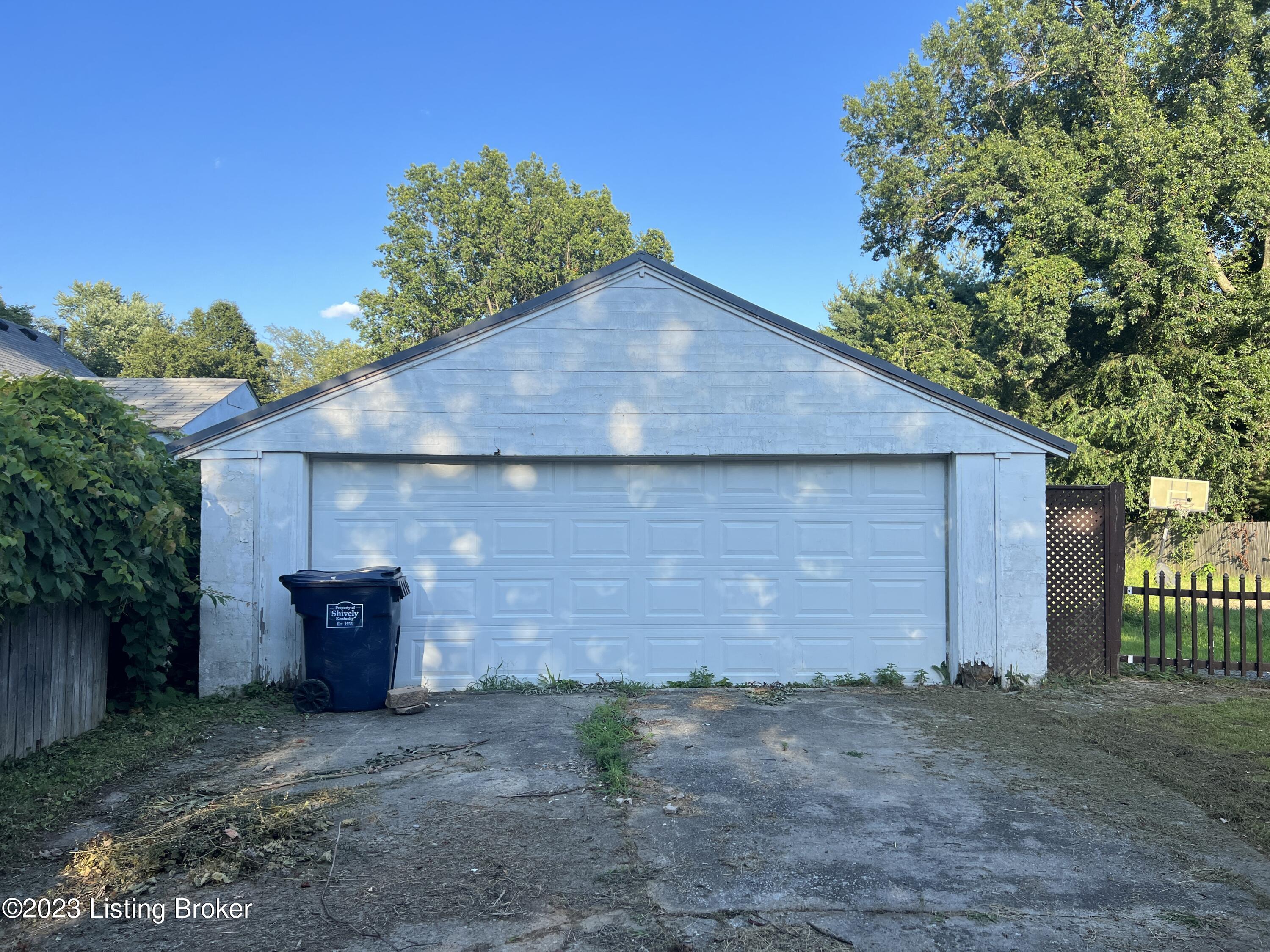 4403 Savage Dr