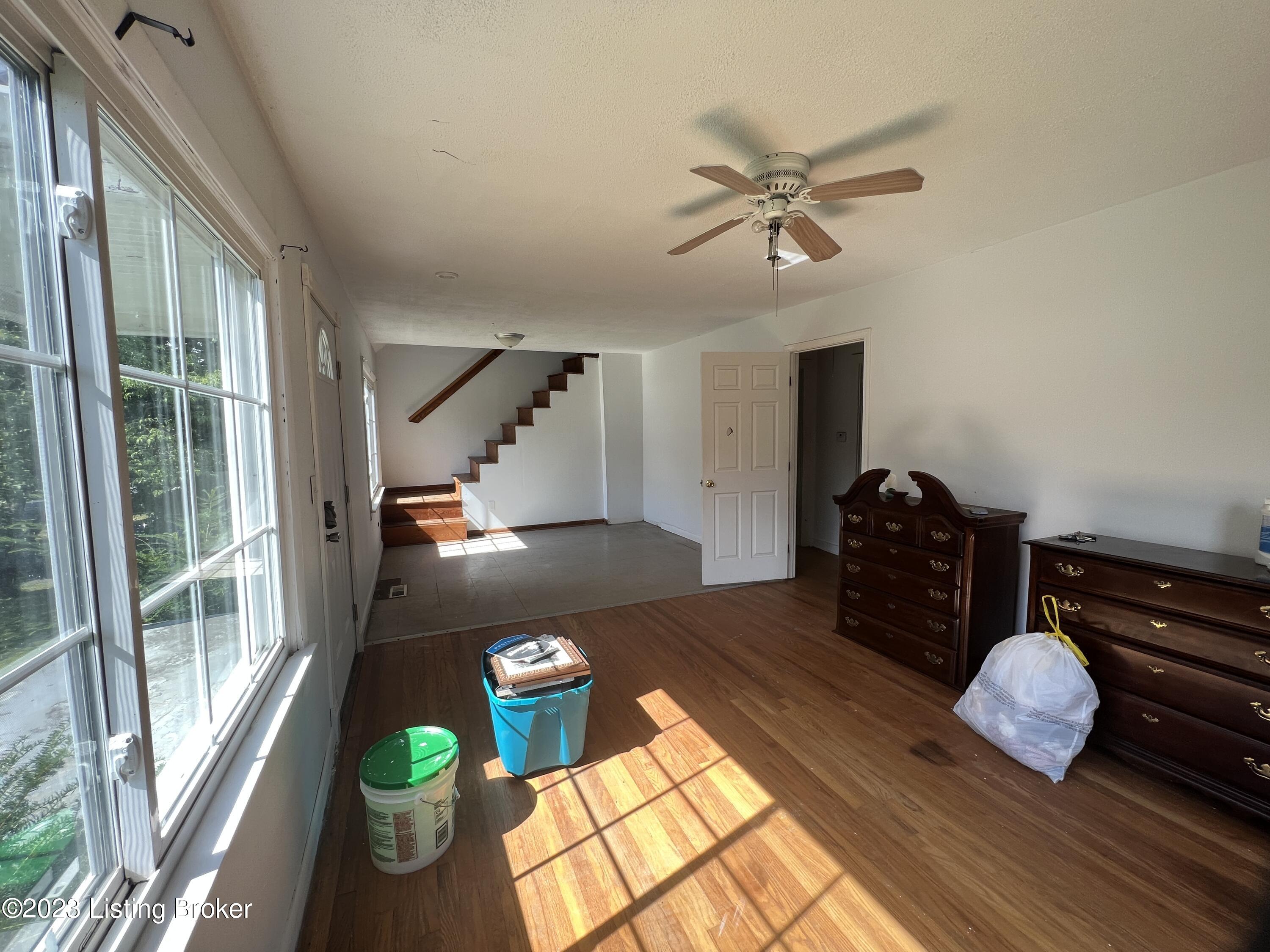 4403 Savage Dr