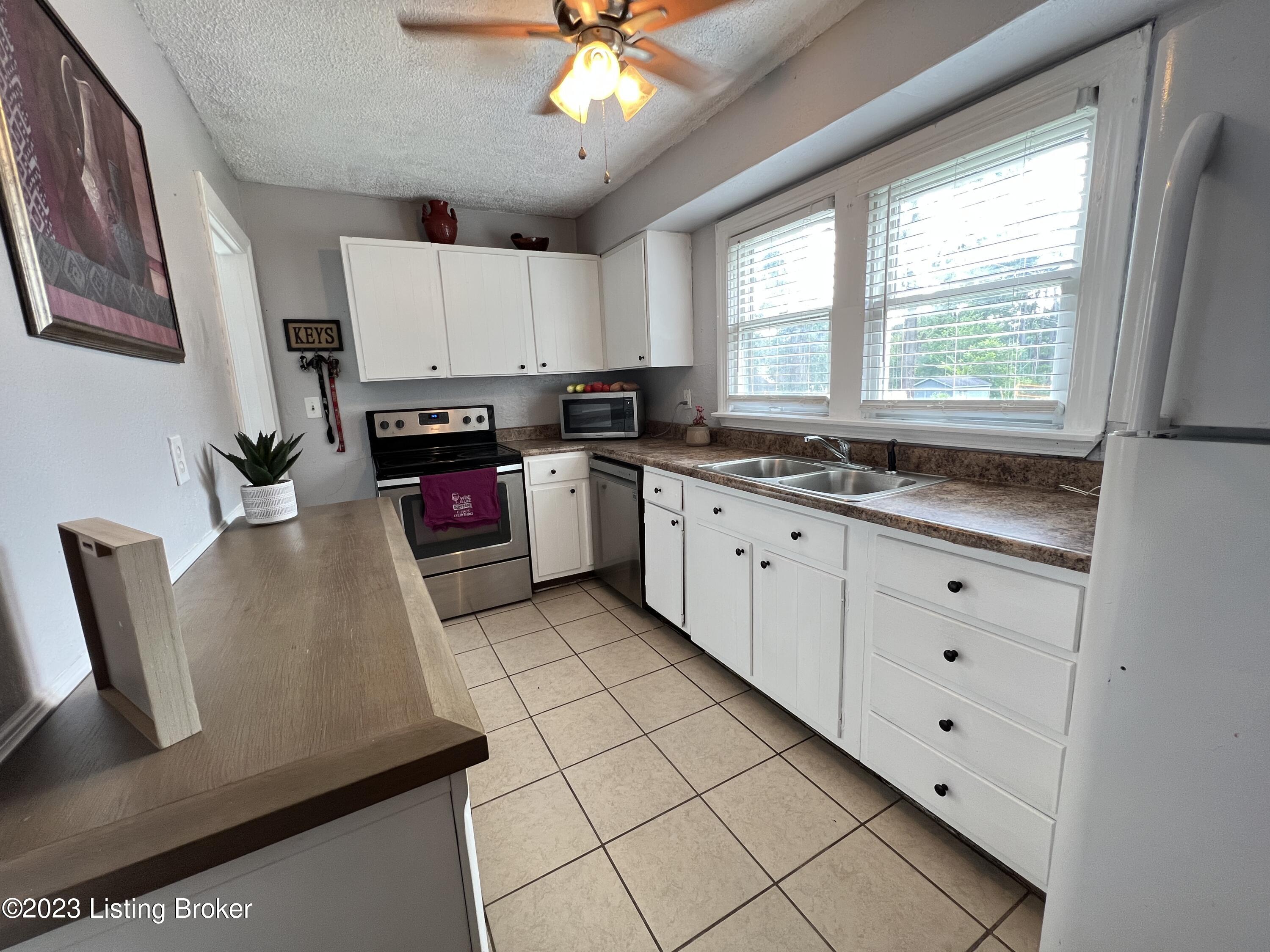 5352 New Cut Rd