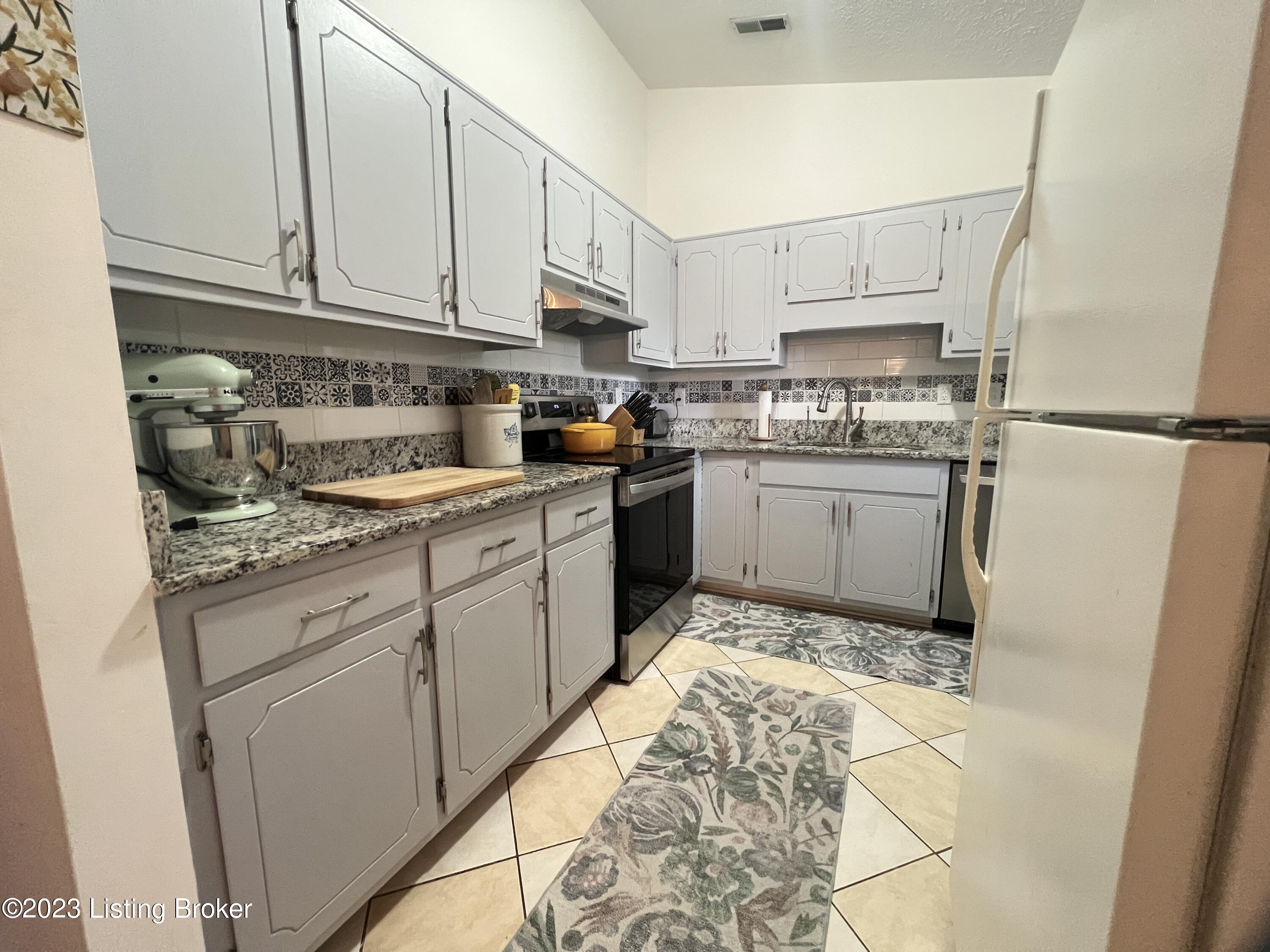 829 Magnolia Dr