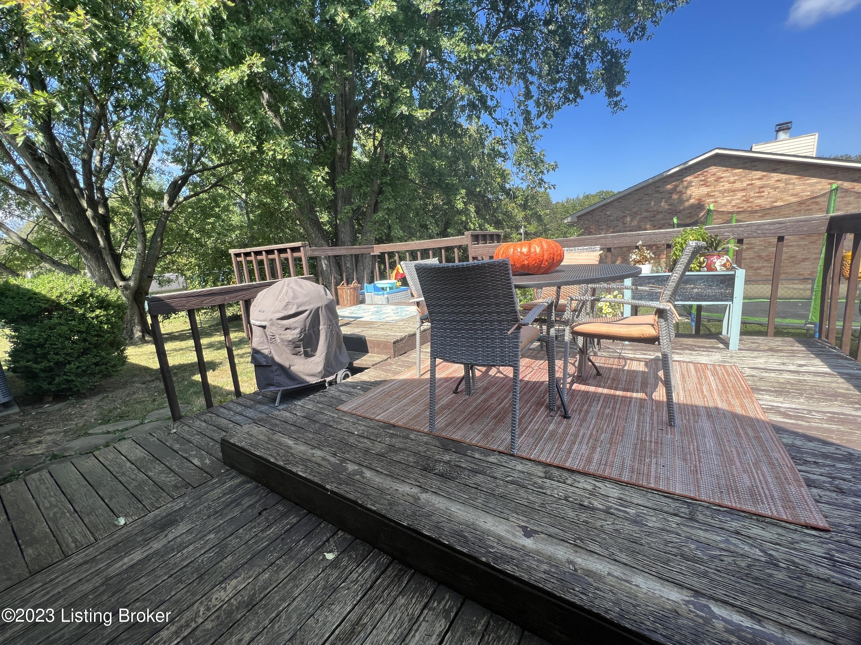 829 Magnolia Dr