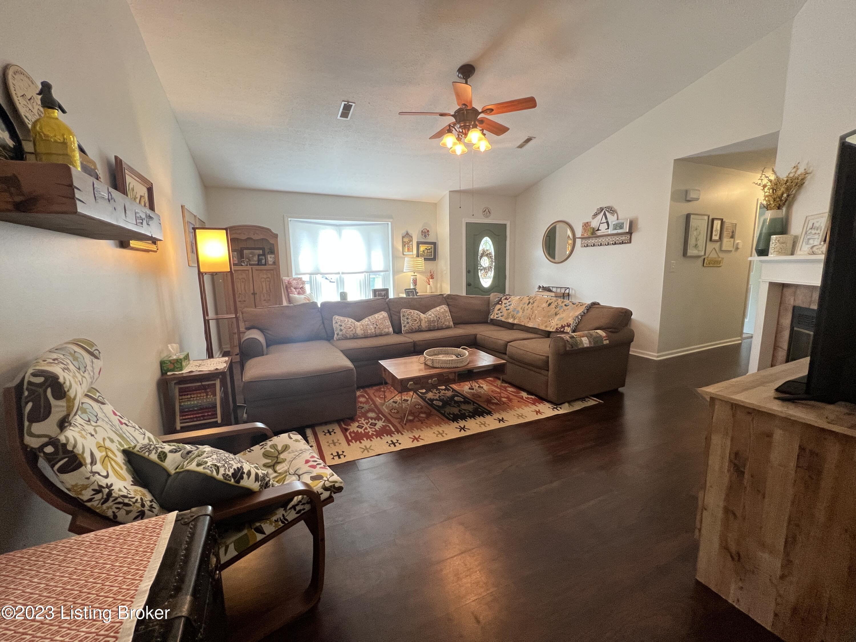 829 Magnolia Dr