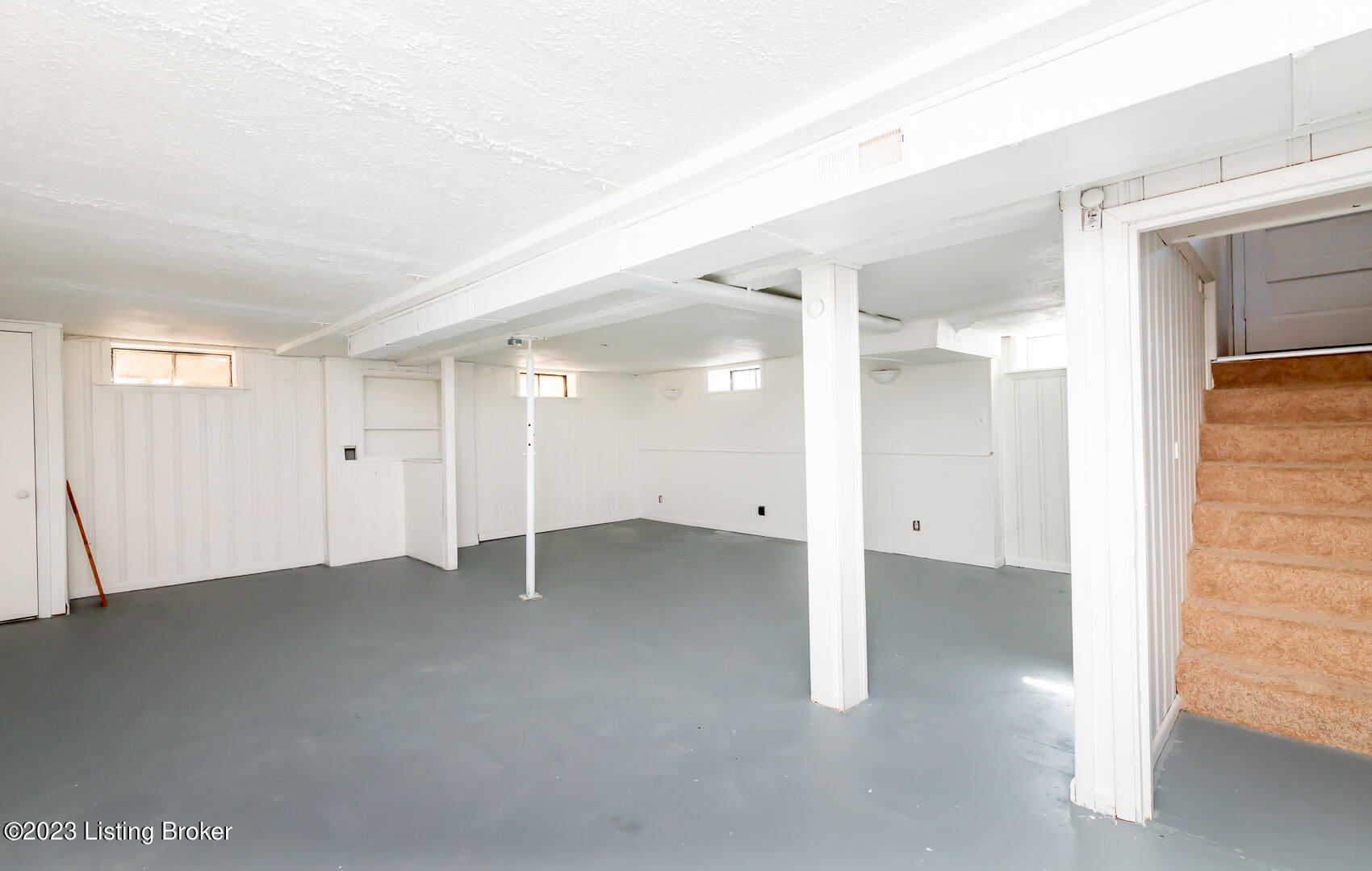 6115 Arlone Ct