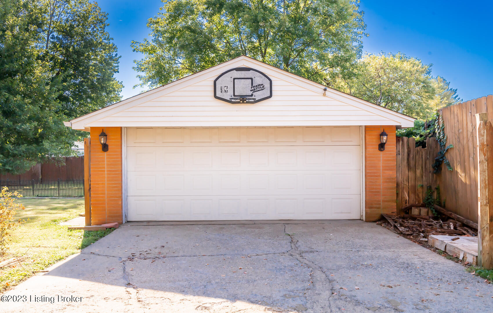 6115 Arlone Ct