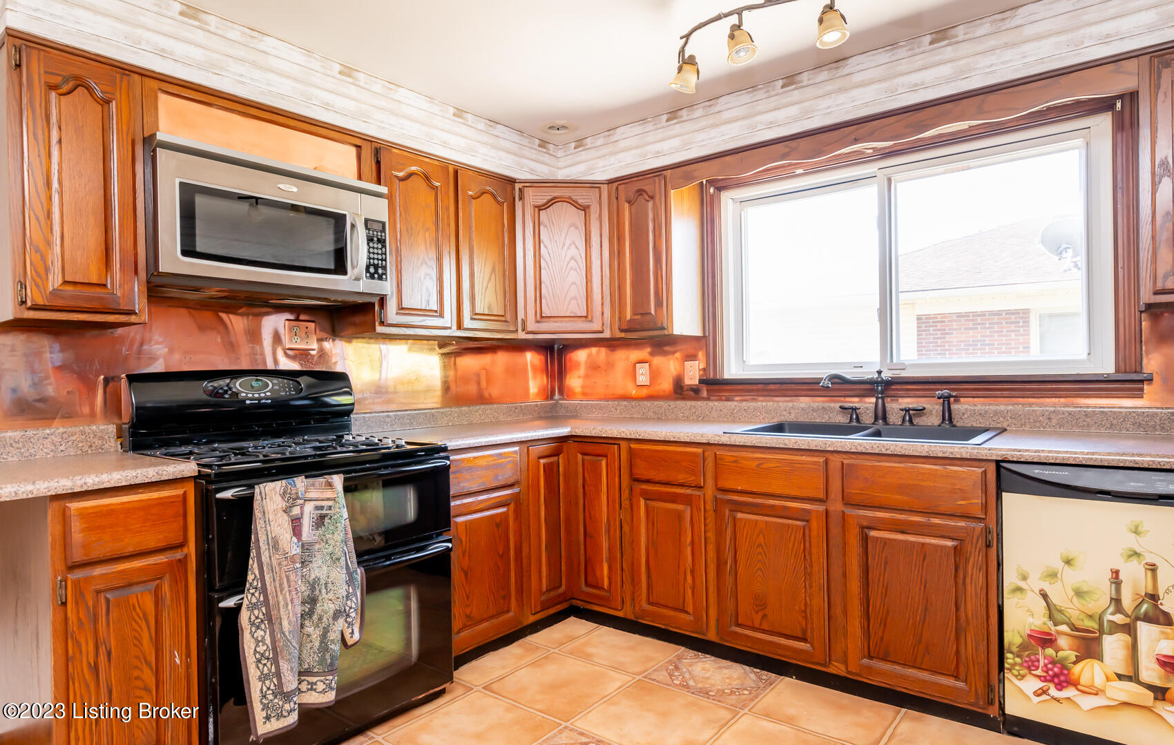 6115 Arlone Ct