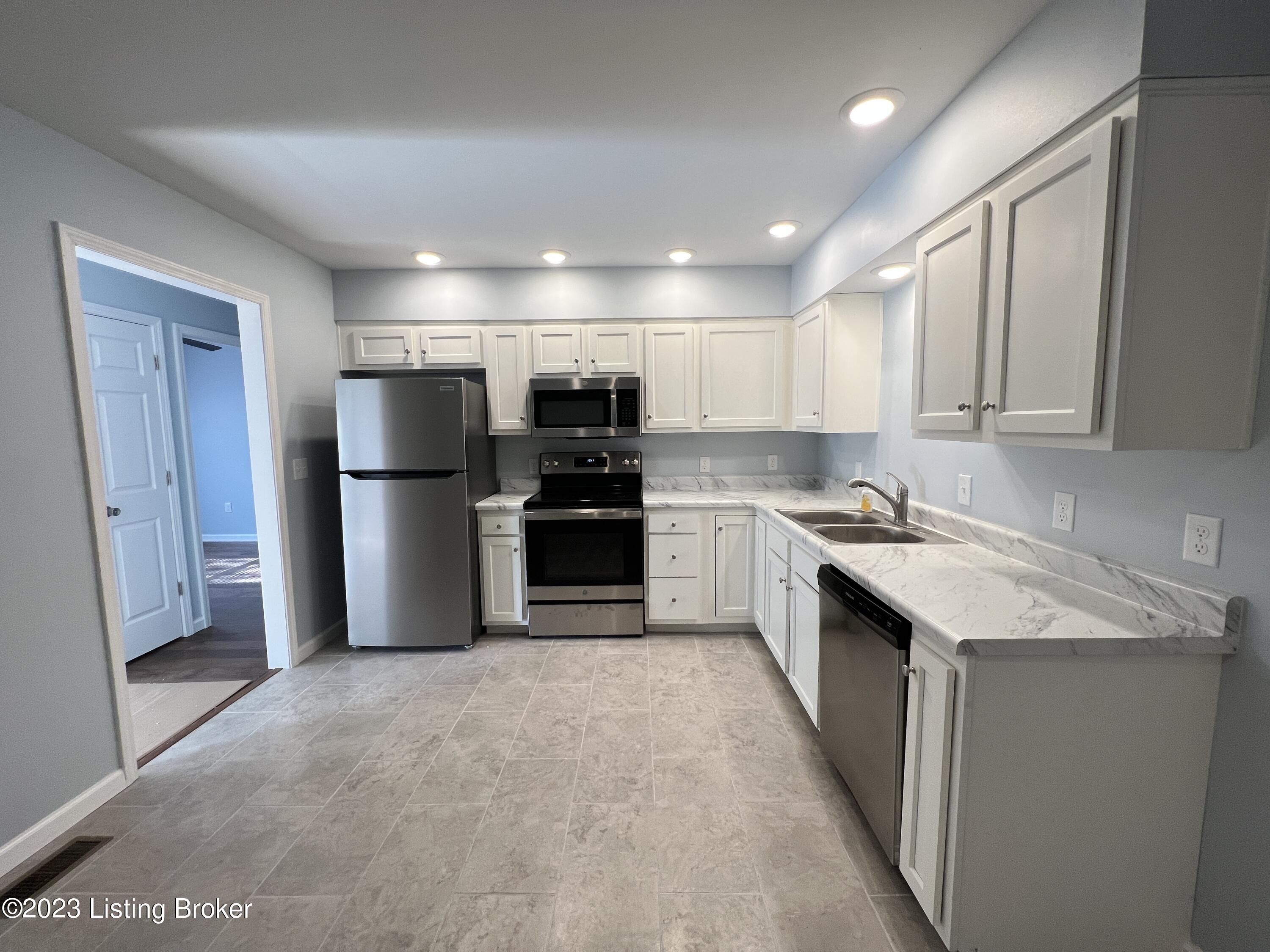 4401 Lambert Rd