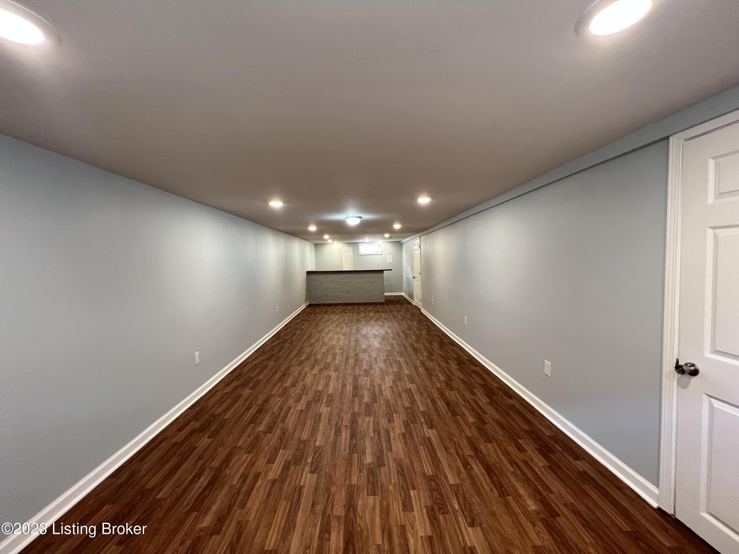 4401 Lambert Rd