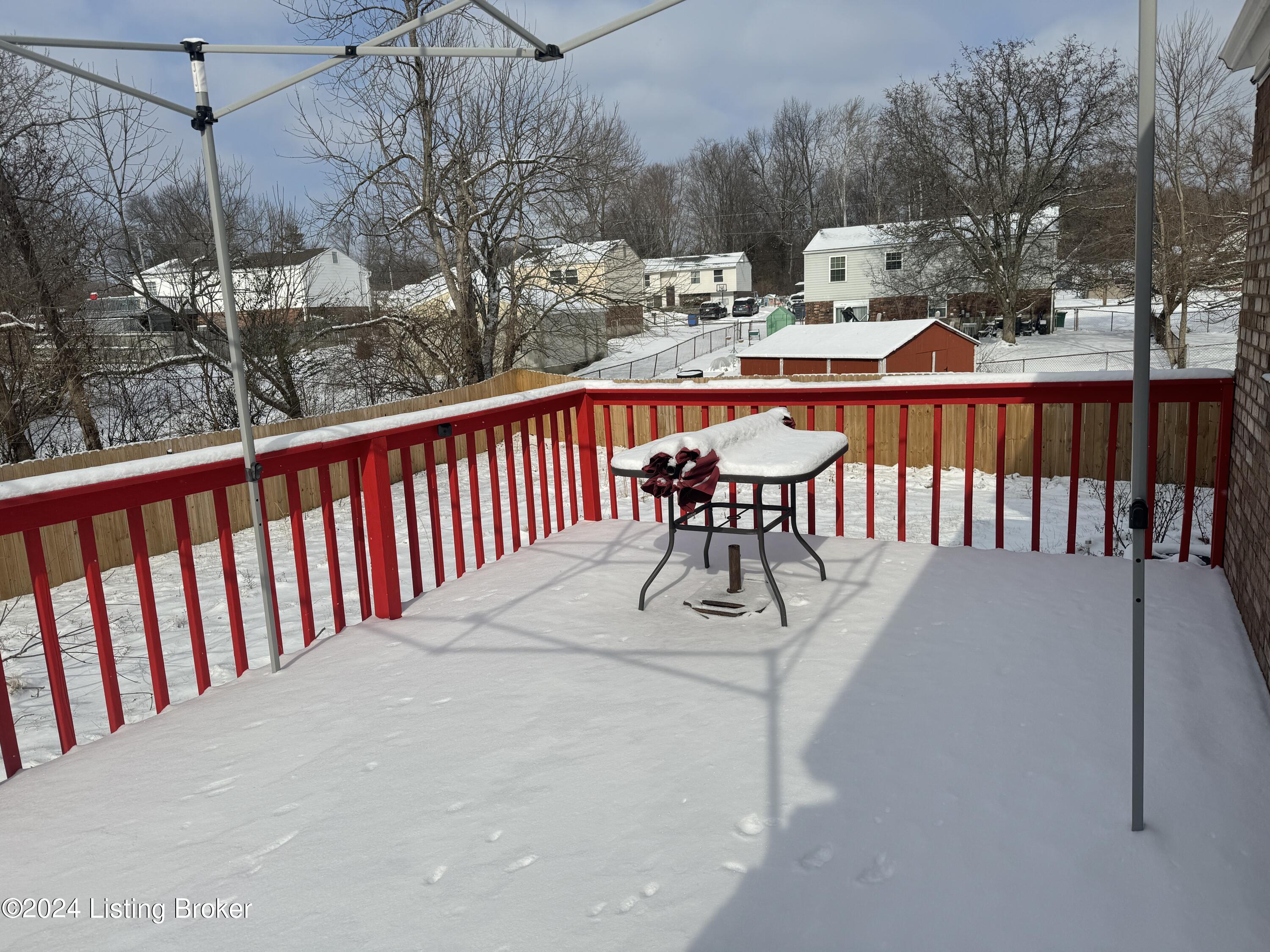 5112 Fairwood Ln