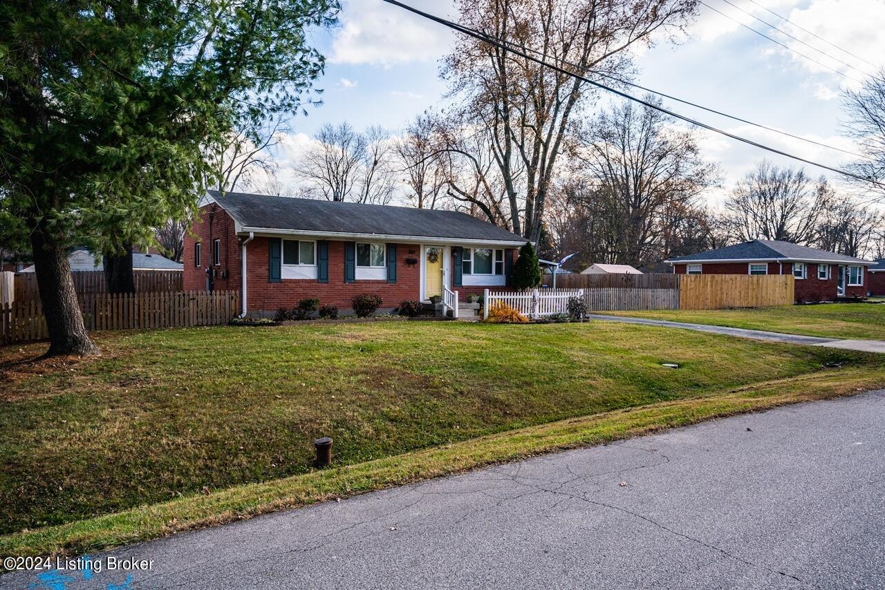 8011 Conifer Dr