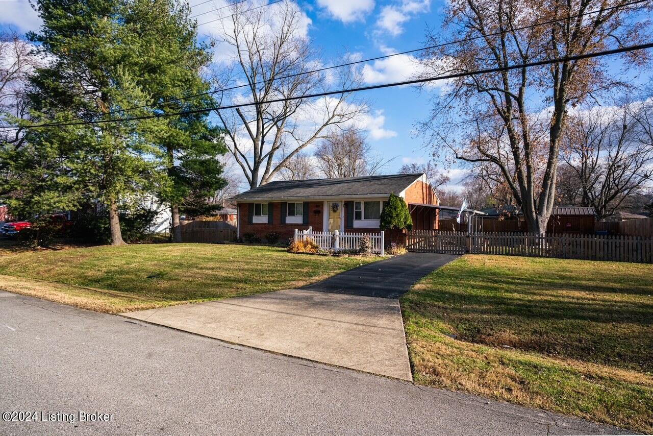 8011 Conifer Dr