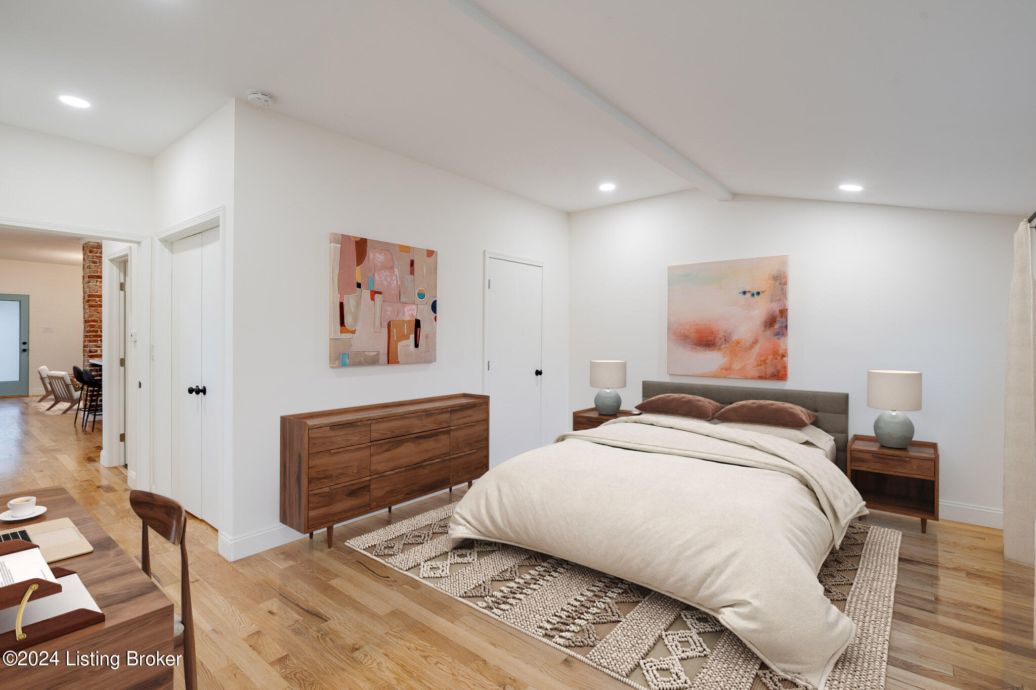 2718 Hillside Terrace