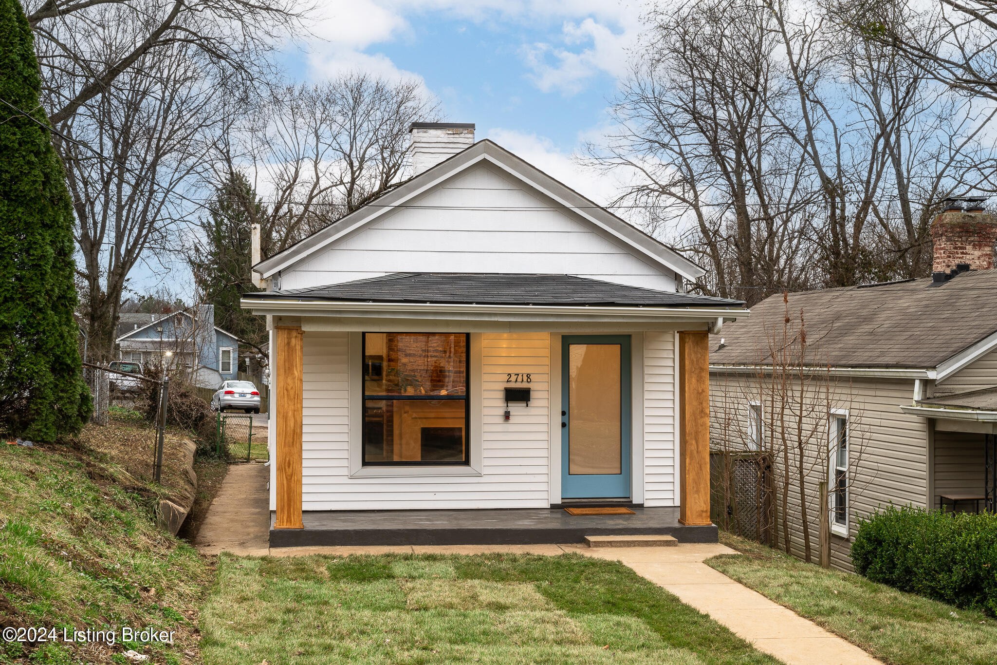 2718 Hillside Terrace