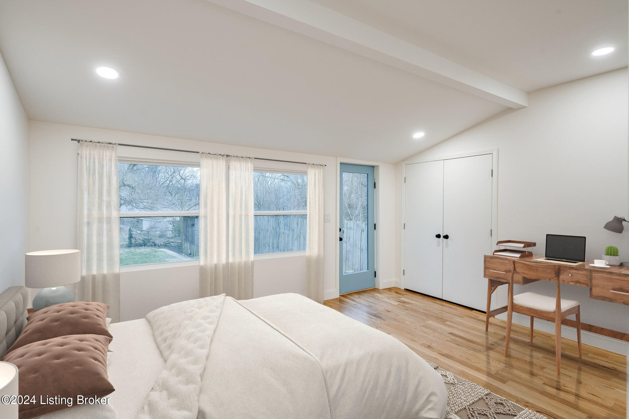 2718 Hillside Terrace