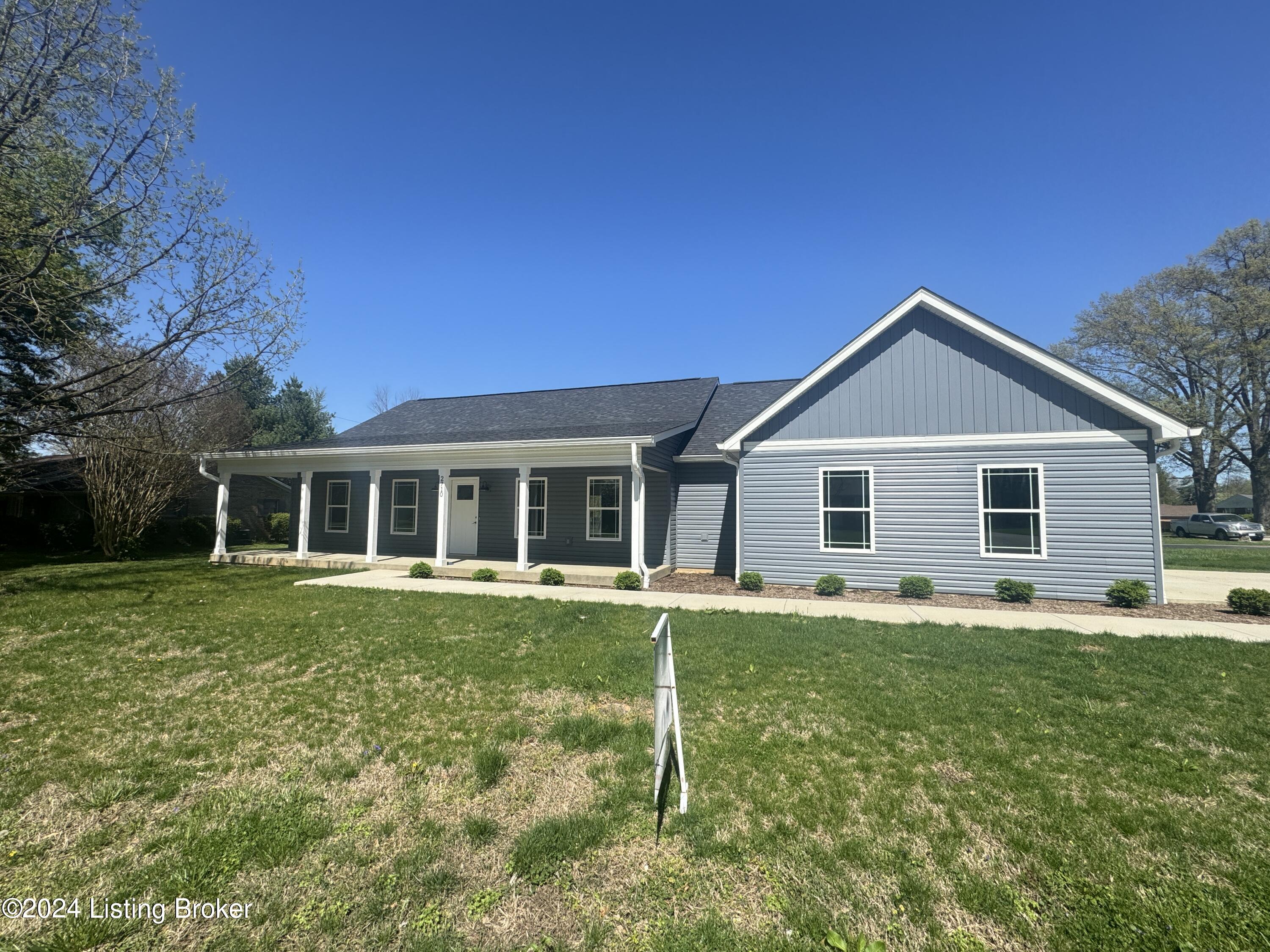 2710 Edgewood Dr