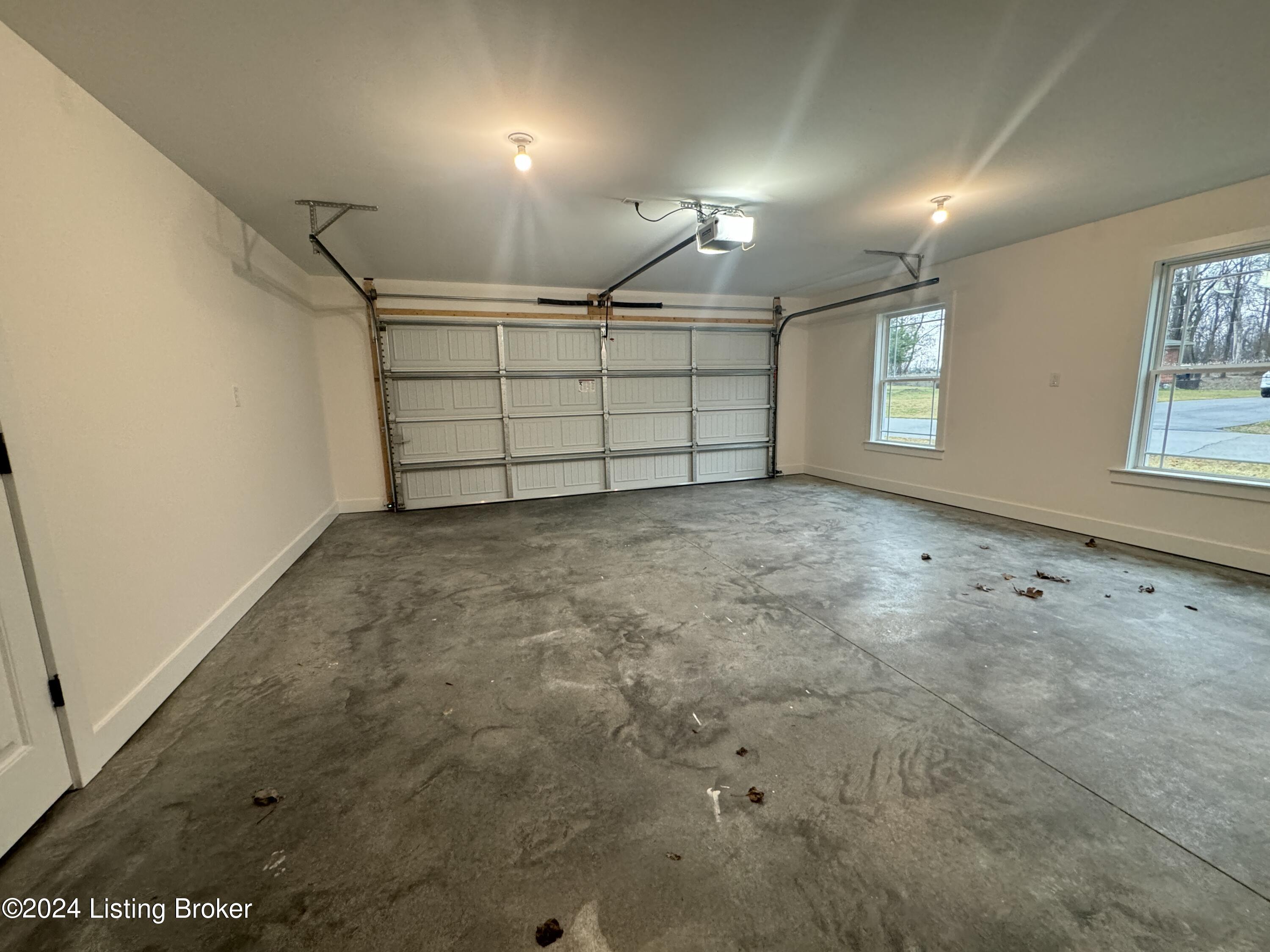 2710 Edgewood Dr