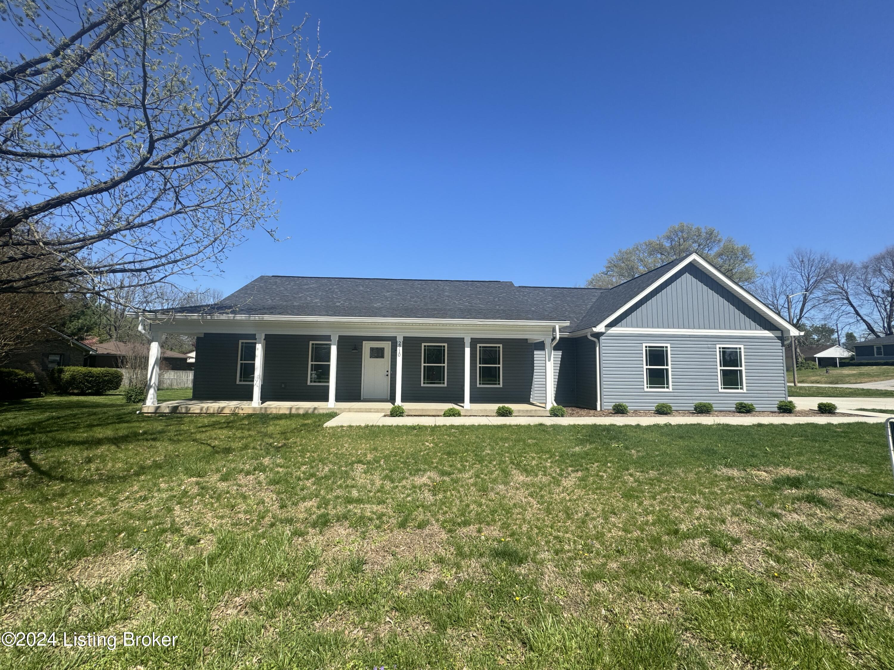 2710 Edgewood Dr