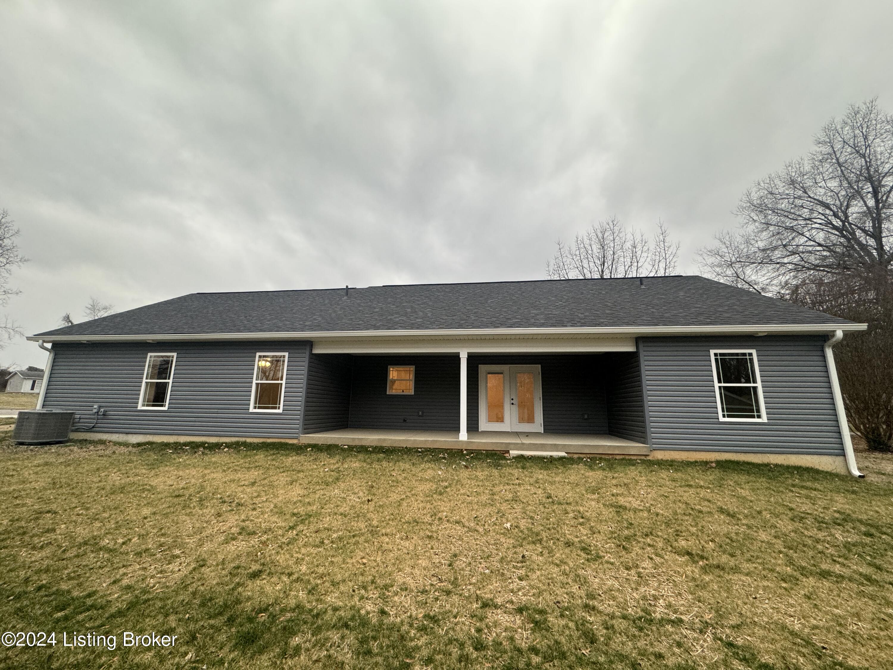 2710 Edgewood Dr