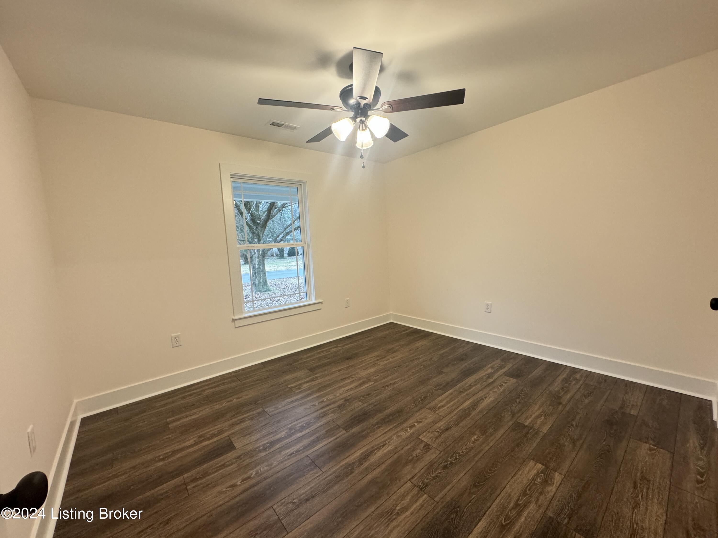 2710 Edgewood Dr