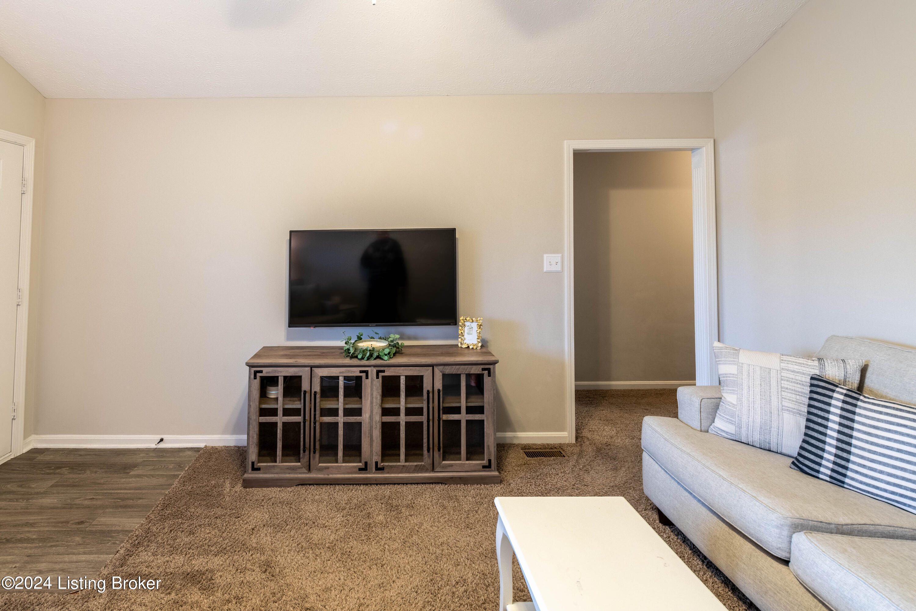 4600 Andalusia Ln
