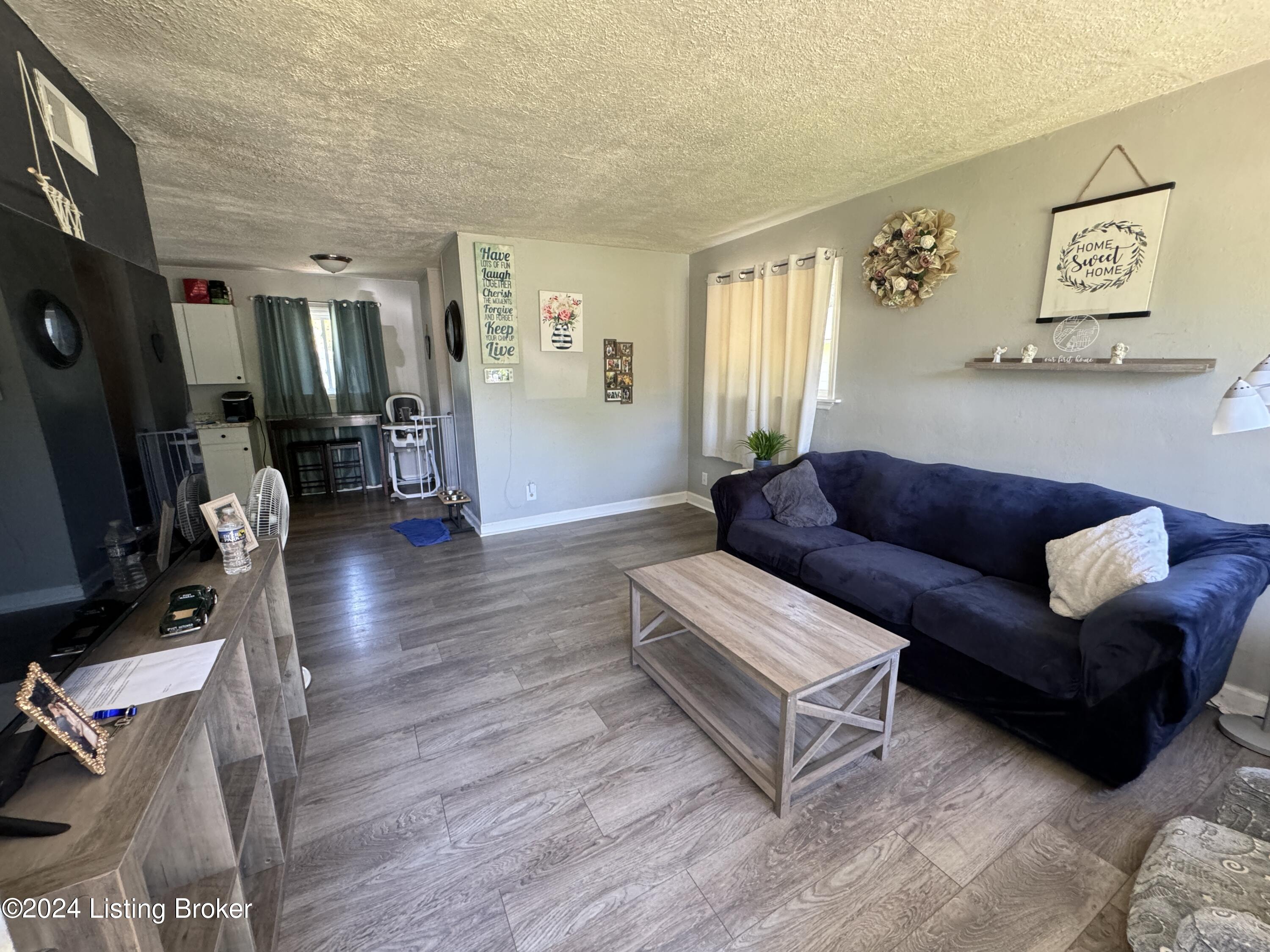 5000 Ventura Dr
