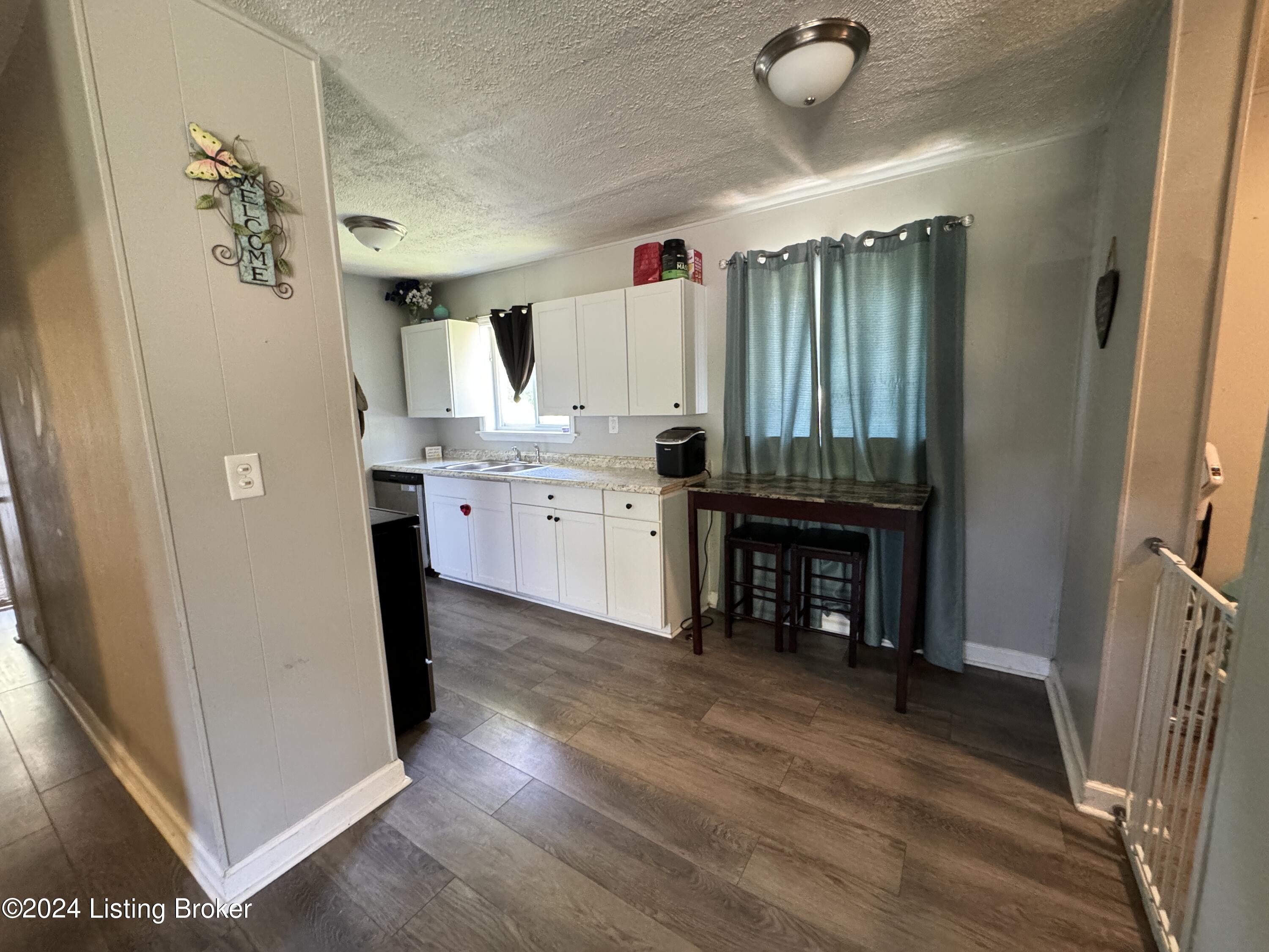 5000 Ventura Dr