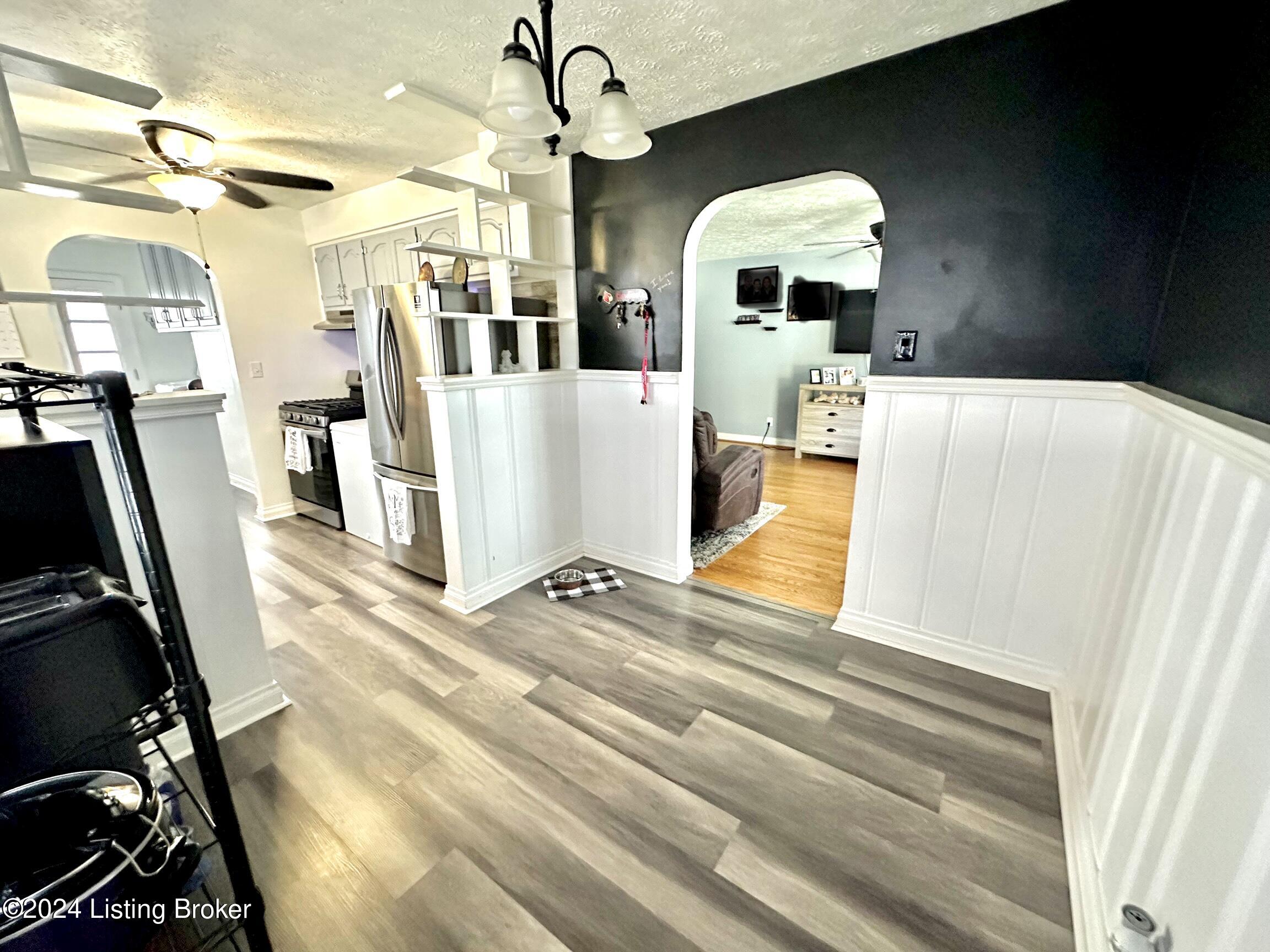 4814 Paramount Dr