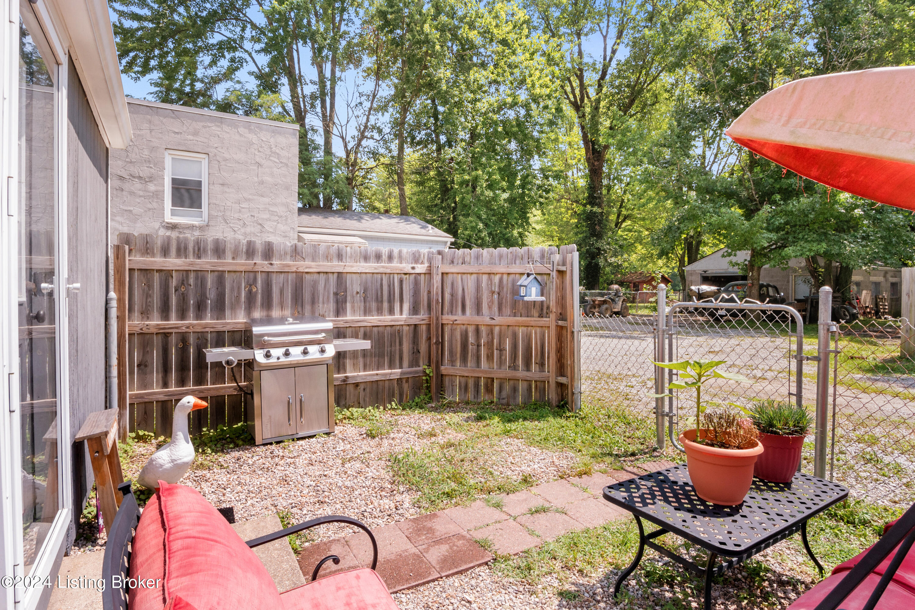 710 Fairdale Rd
