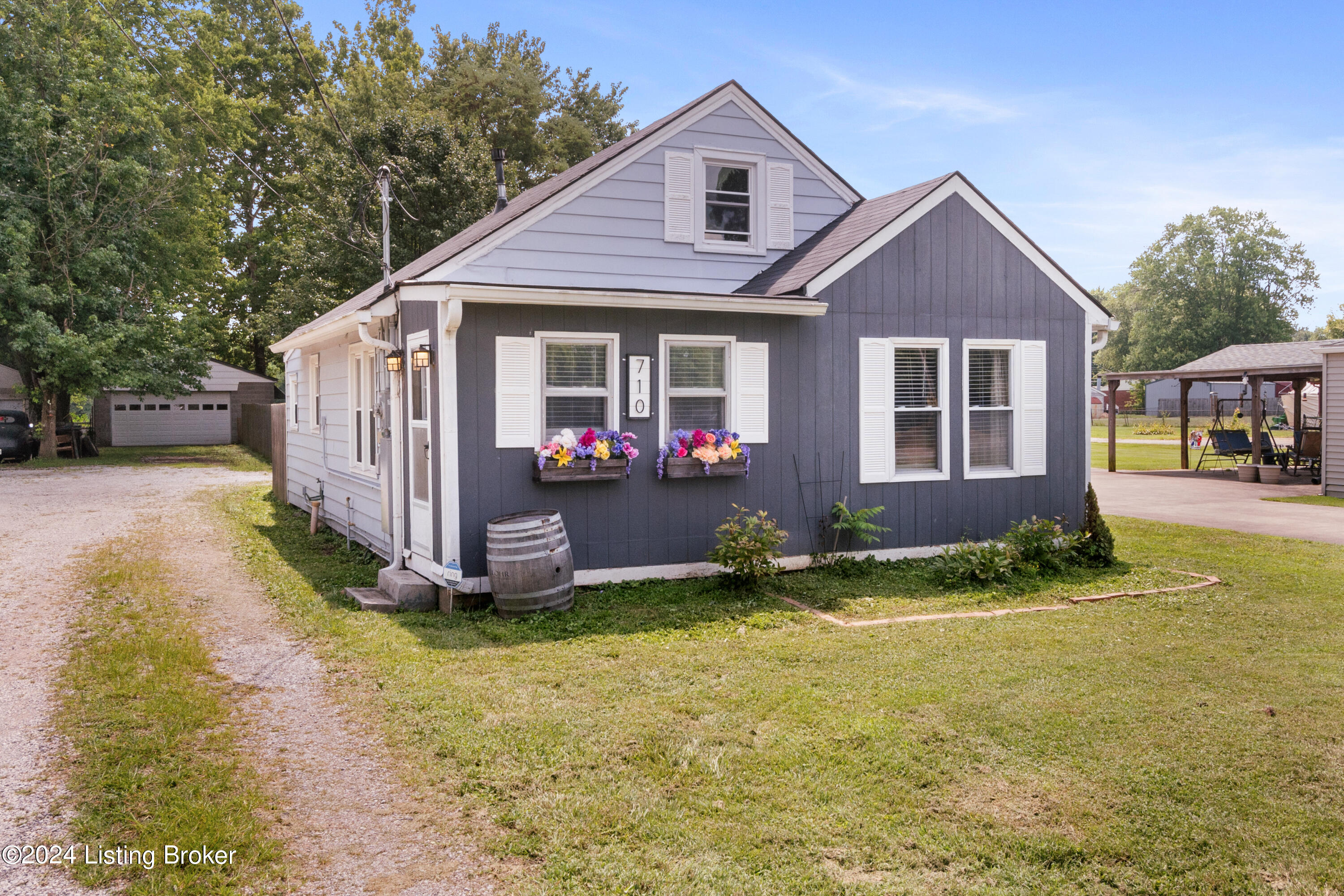 710 Fairdale Rd