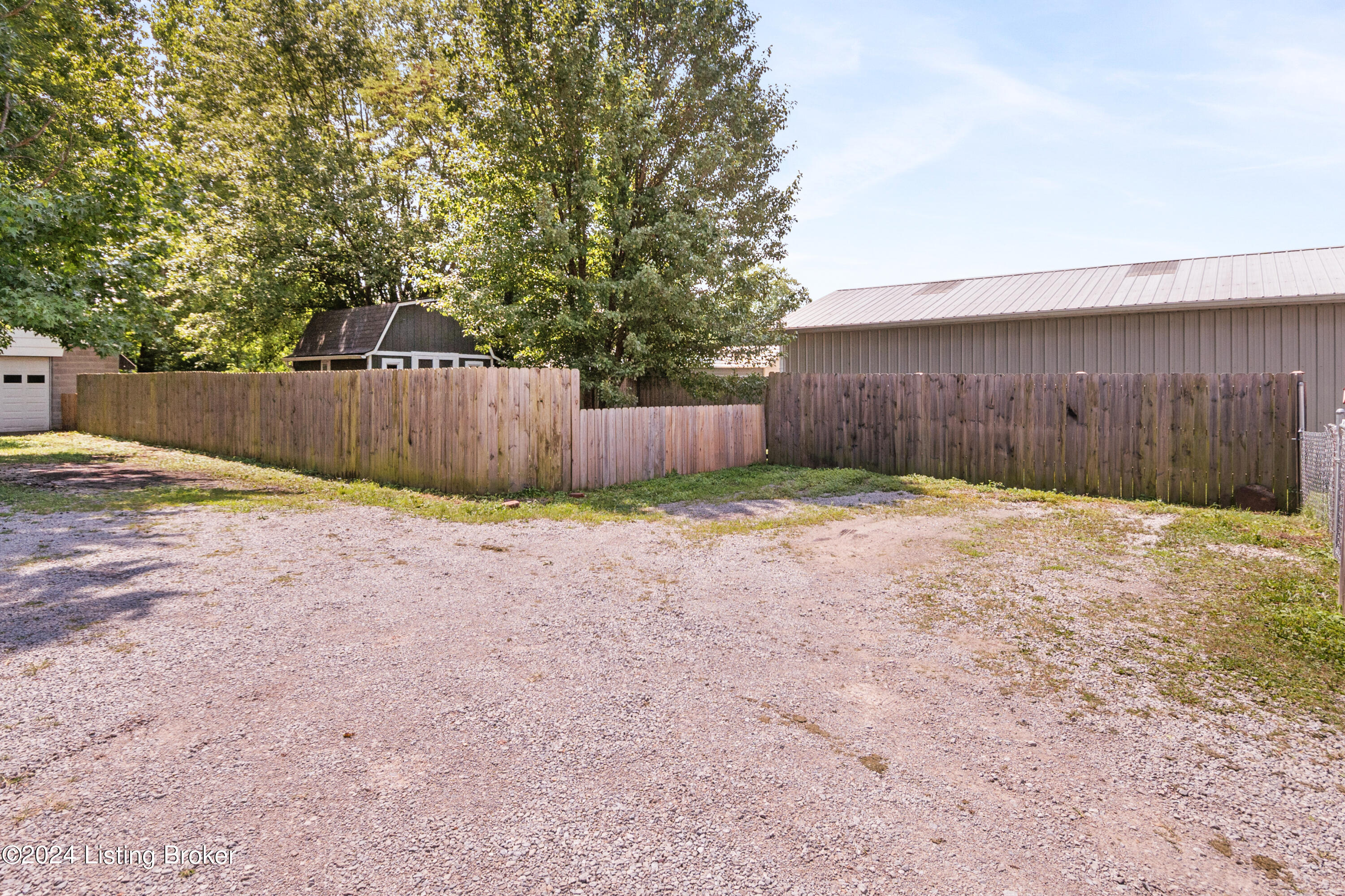 710 Fairdale Rd