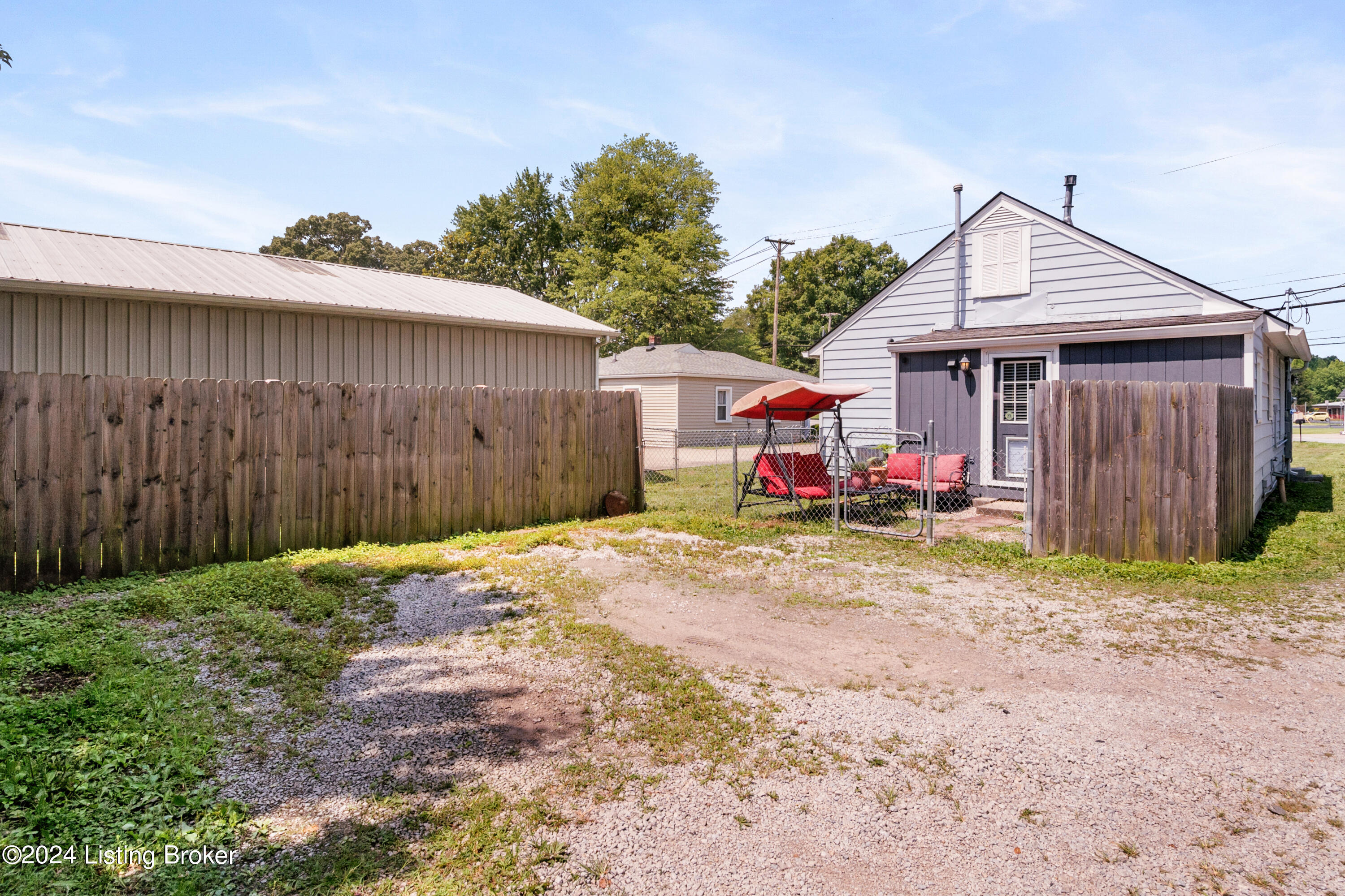 710 Fairdale Rd